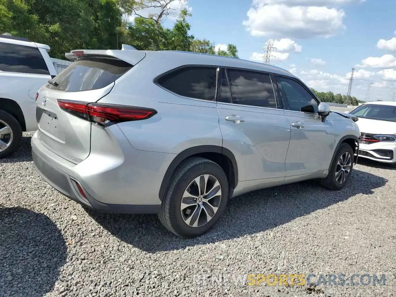 3 fotografías del automóvil dañado 5TDGZRAH6LS500727 TOYOTA HIGHLANDER 2020