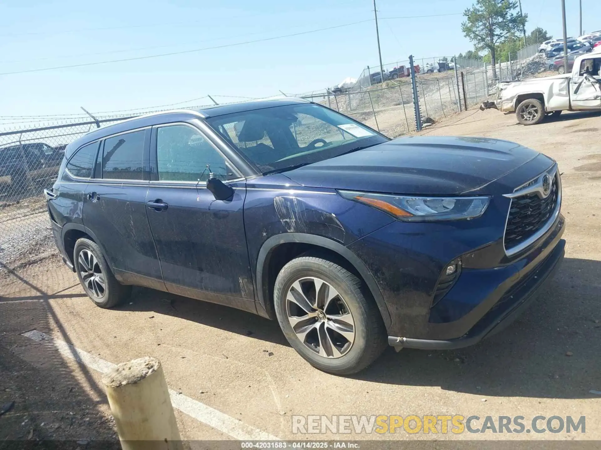 13 fotografías del automóvil dañado 5TDGZRAH7LS021300 TOYOTA HIGHLANDER 2020