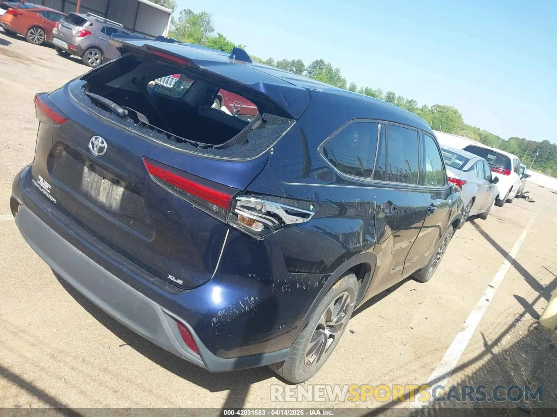 4 fotografías del automóvil dañado 5TDGZRAH7LS021300 TOYOTA HIGHLANDER 2020