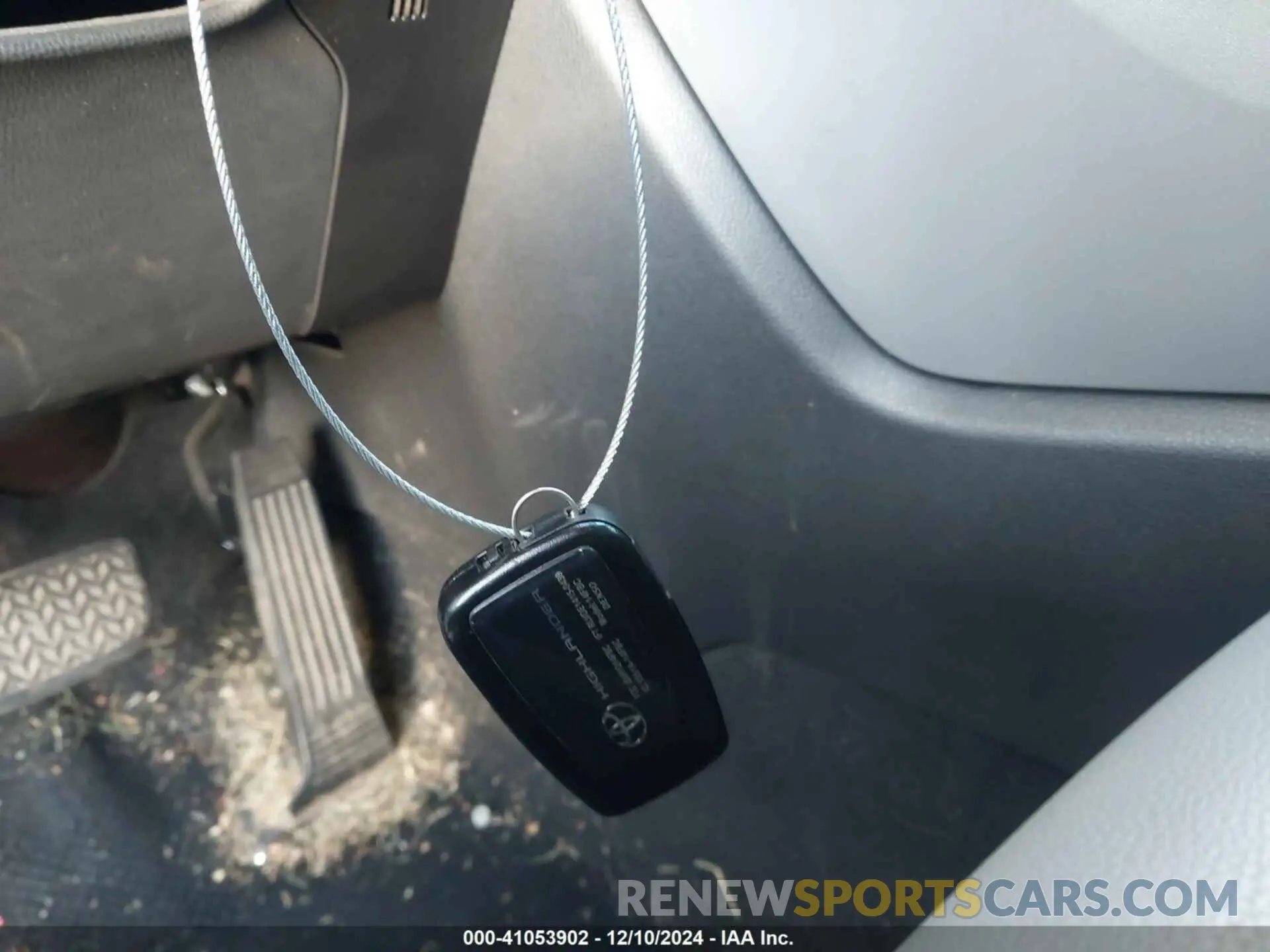 11 fotografías del automóvil dañado 5TDGZRAH8LS513253 TOYOTA HIGHLANDER 2020