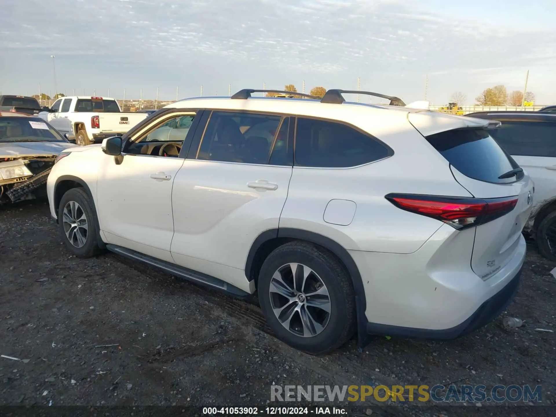 14 fotografías del automóvil dañado 5TDGZRAH8LS513253 TOYOTA HIGHLANDER 2020