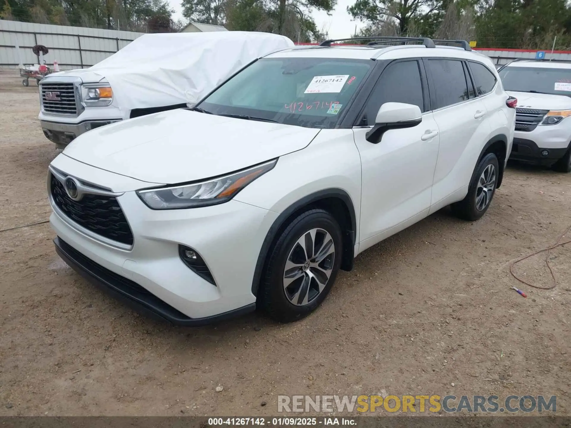 2 fotografías del automóvil dañado 5TDGZRAH9LS029592 TOYOTA HIGHLANDER 2020