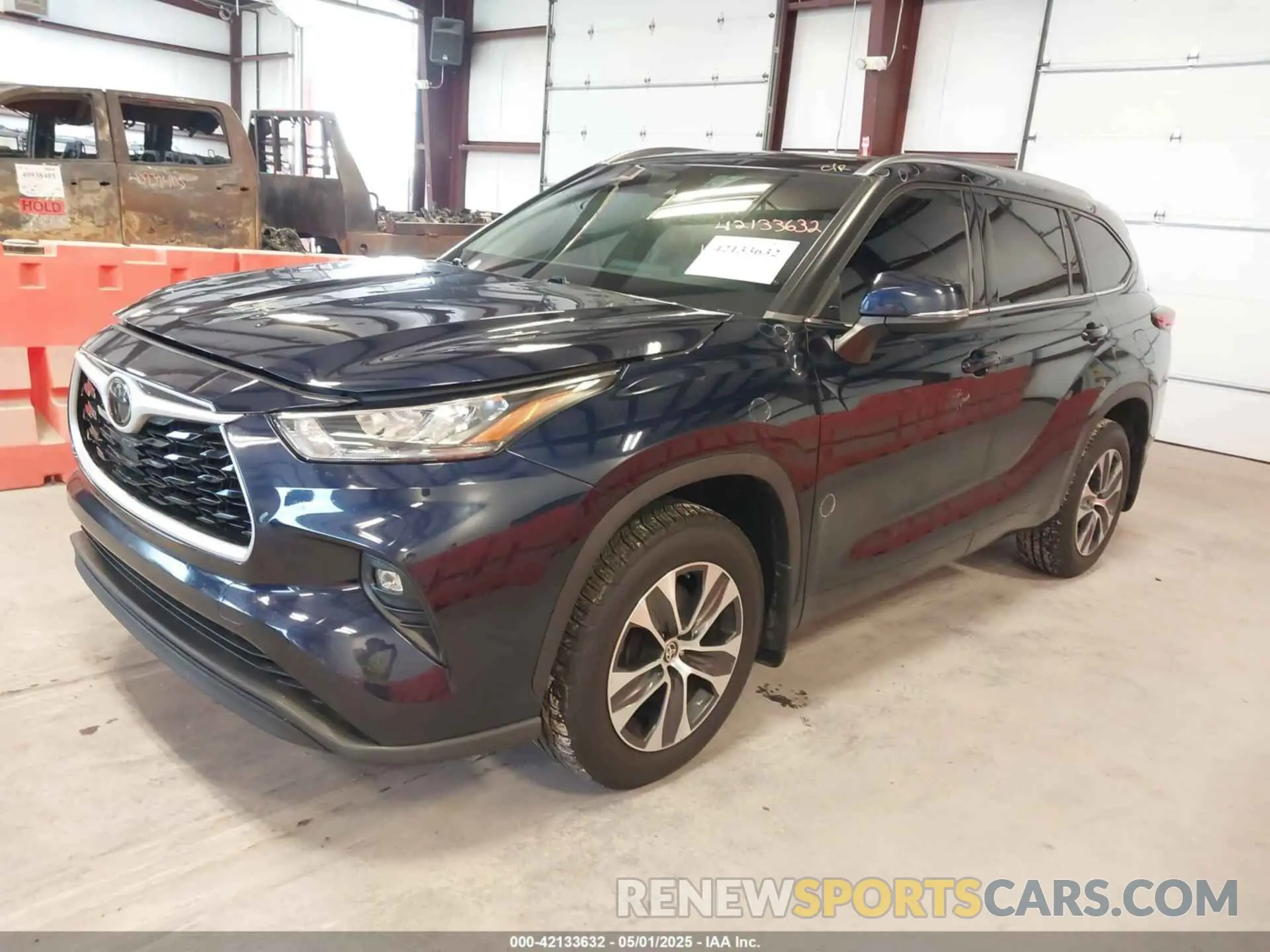 2 fotografías del automóvil dañado 5TDGZRBH0LS024229 TOYOTA HIGHLANDER 2020