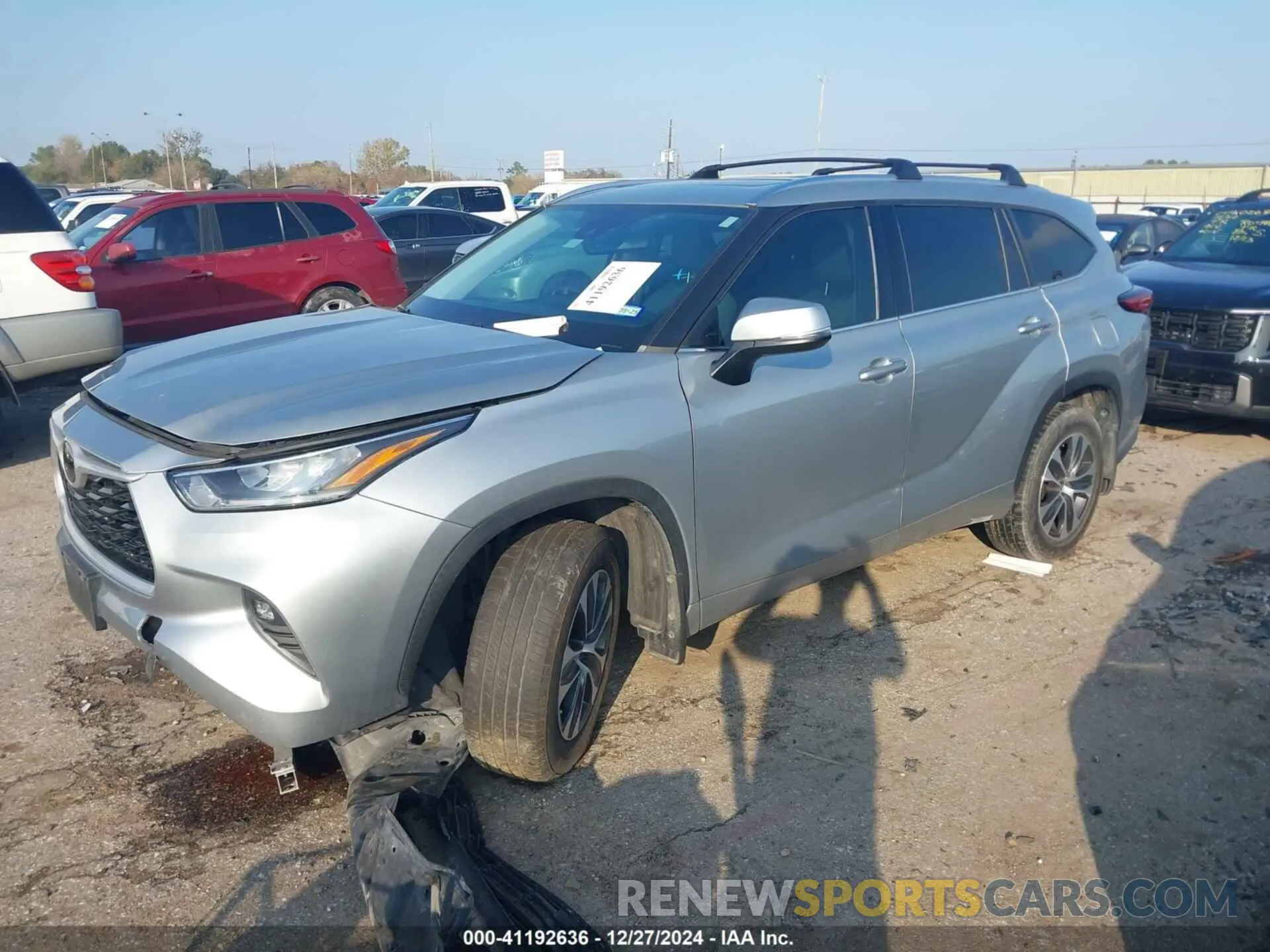 2 fotografías del automóvil dañado 5TDGZRBH0LS508126 TOYOTA HIGHLANDER 2020