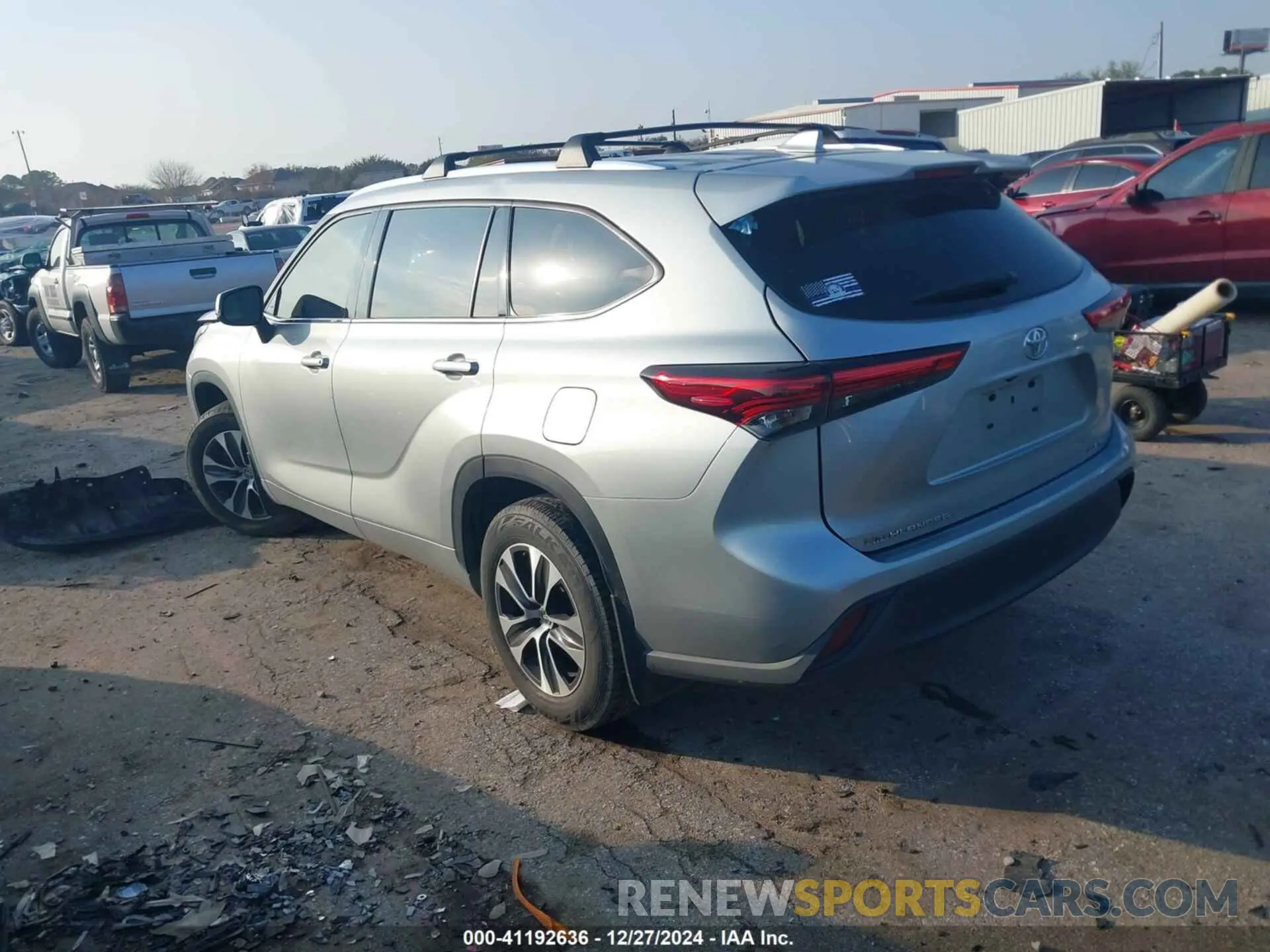 3 fotografías del automóvil dañado 5TDGZRBH0LS508126 TOYOTA HIGHLANDER 2020