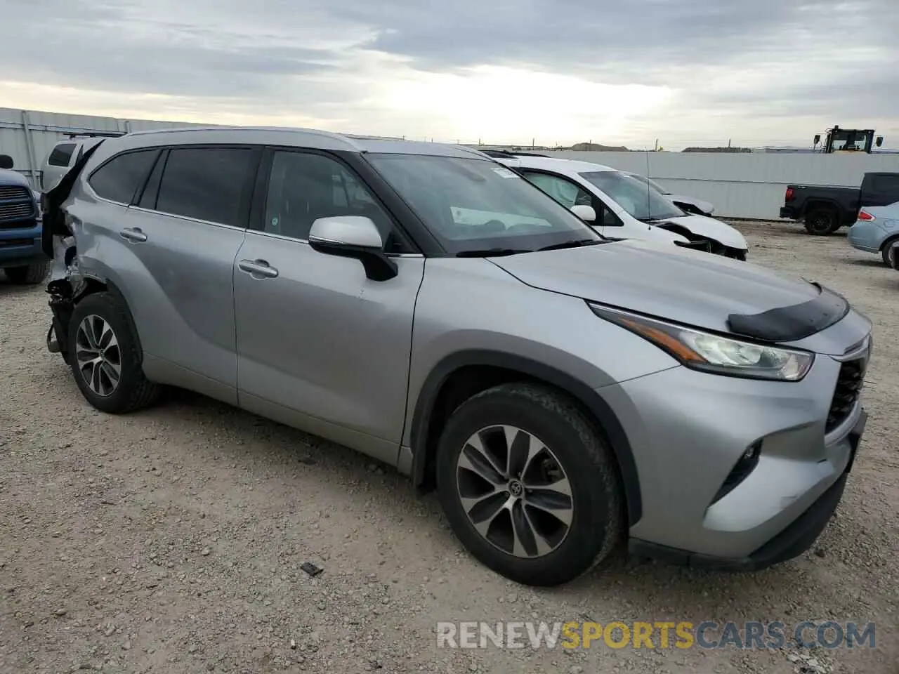4 fotografías del automóvil dañado 5TDGZRBH0LS522995 TOYOTA HIGHLANDER 2020