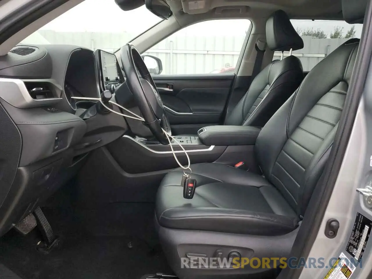 7 fotografías del automóvil dañado 5TDGZRBH0LS522995 TOYOTA HIGHLANDER 2020