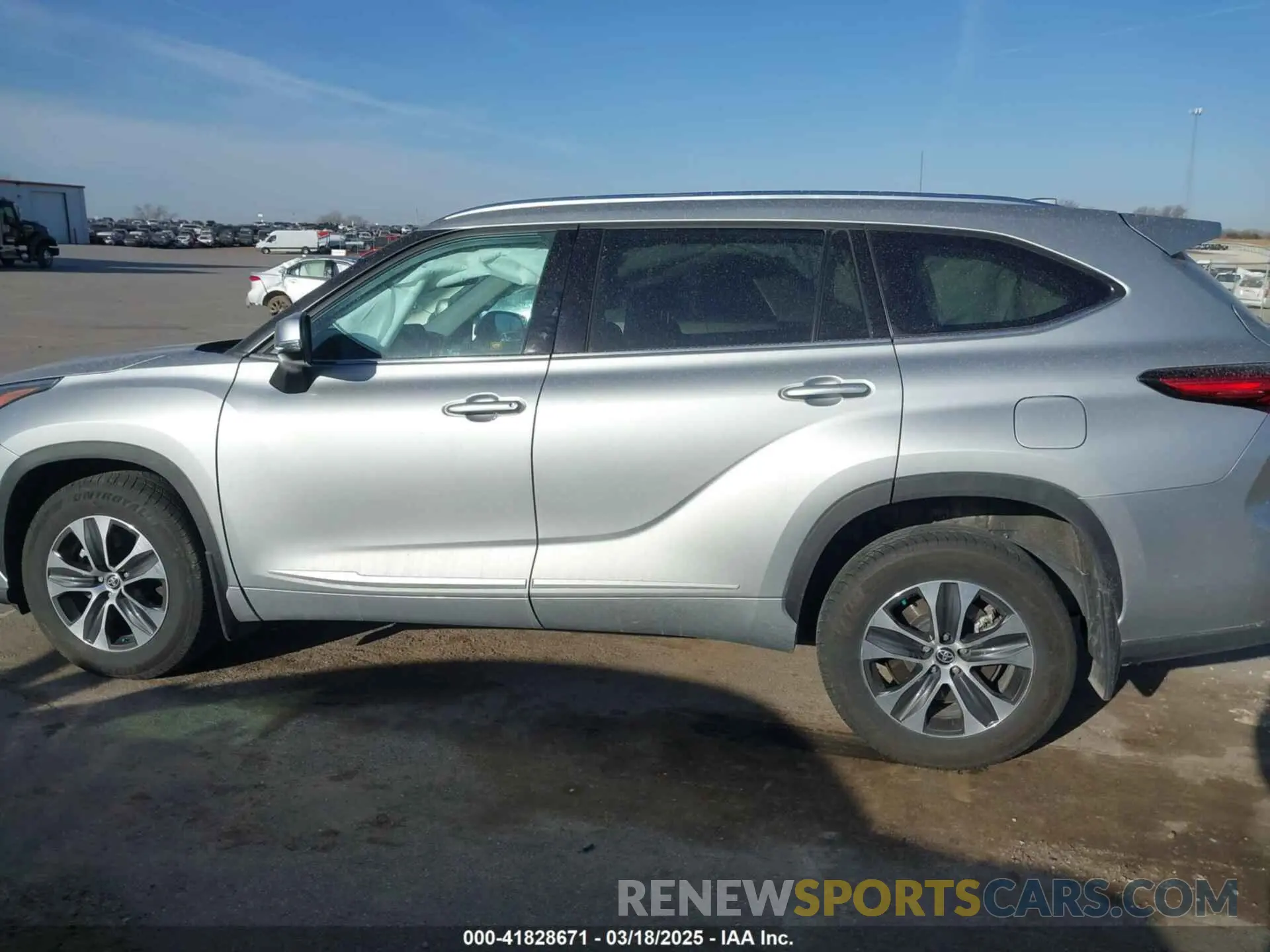14 fotografías del automóvil dañado 5TDGZRBH1LS520642 TOYOTA HIGHLANDER 2020