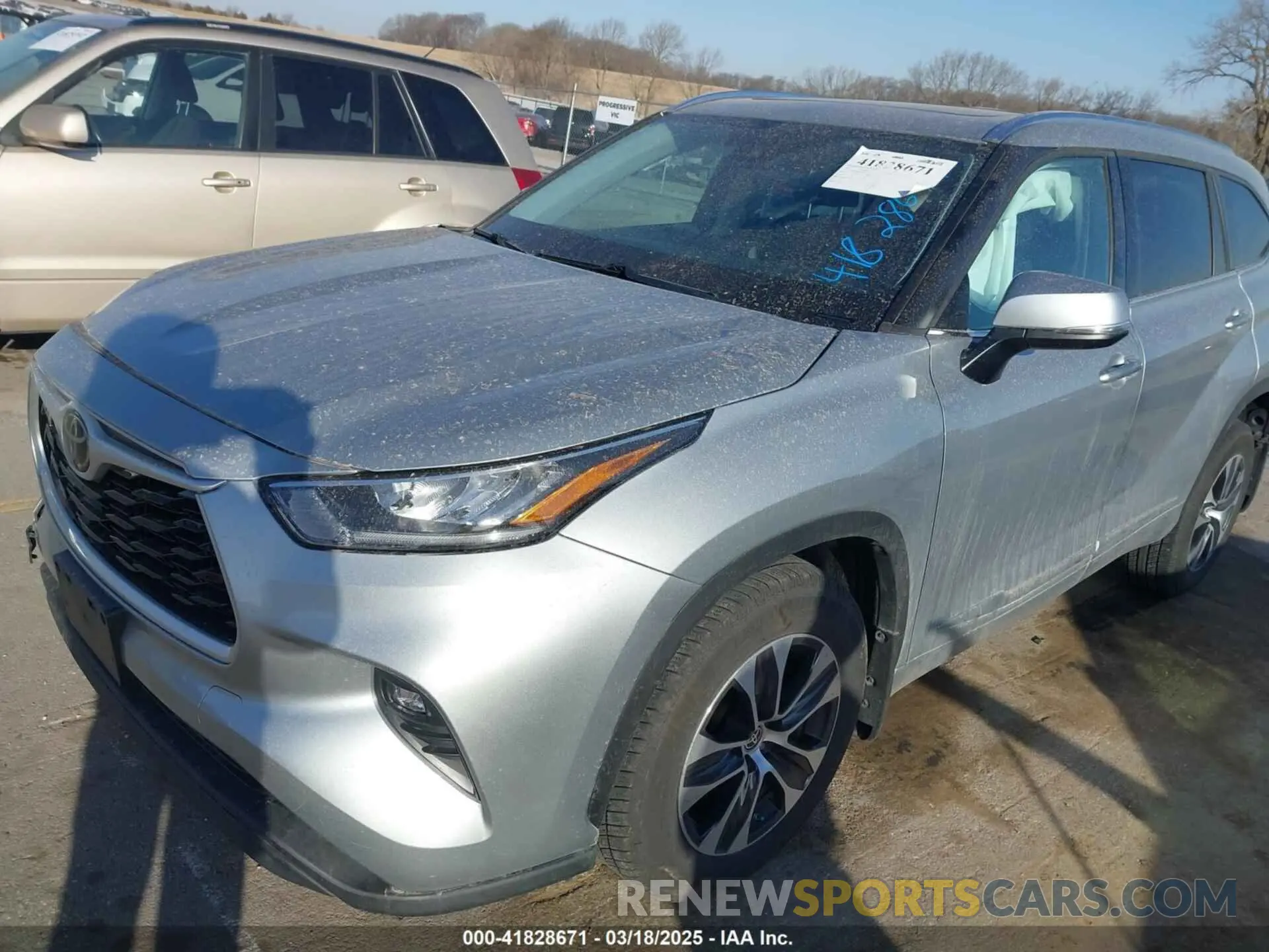 2 fotografías del automóvil dañado 5TDGZRBH1LS520642 TOYOTA HIGHLANDER 2020