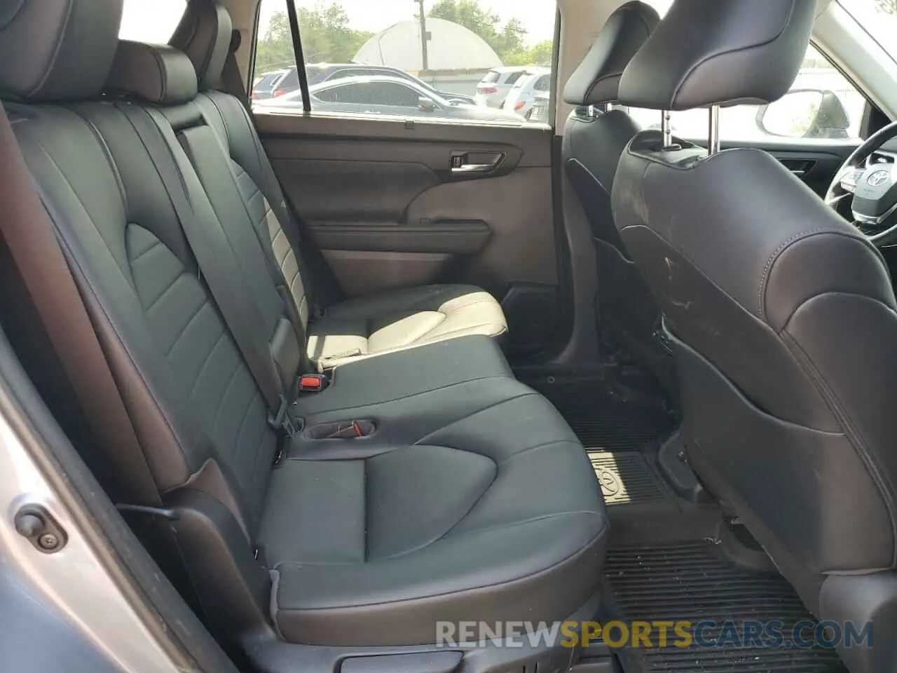 11 fotografías del automóvil dañado 5TDGZRBH2LS004578 TOYOTA HIGHLANDER 2020