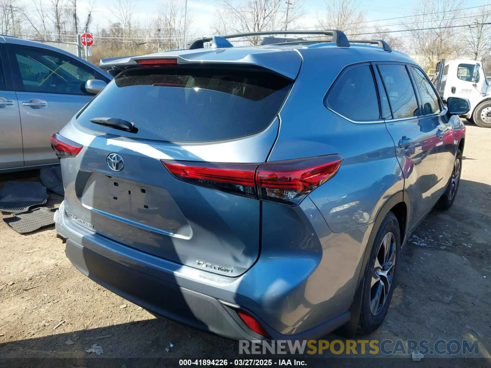 4 fotografías del automóvil dañado 5TDGZRBH2LS021333 TOYOTA HIGHLANDER 2020