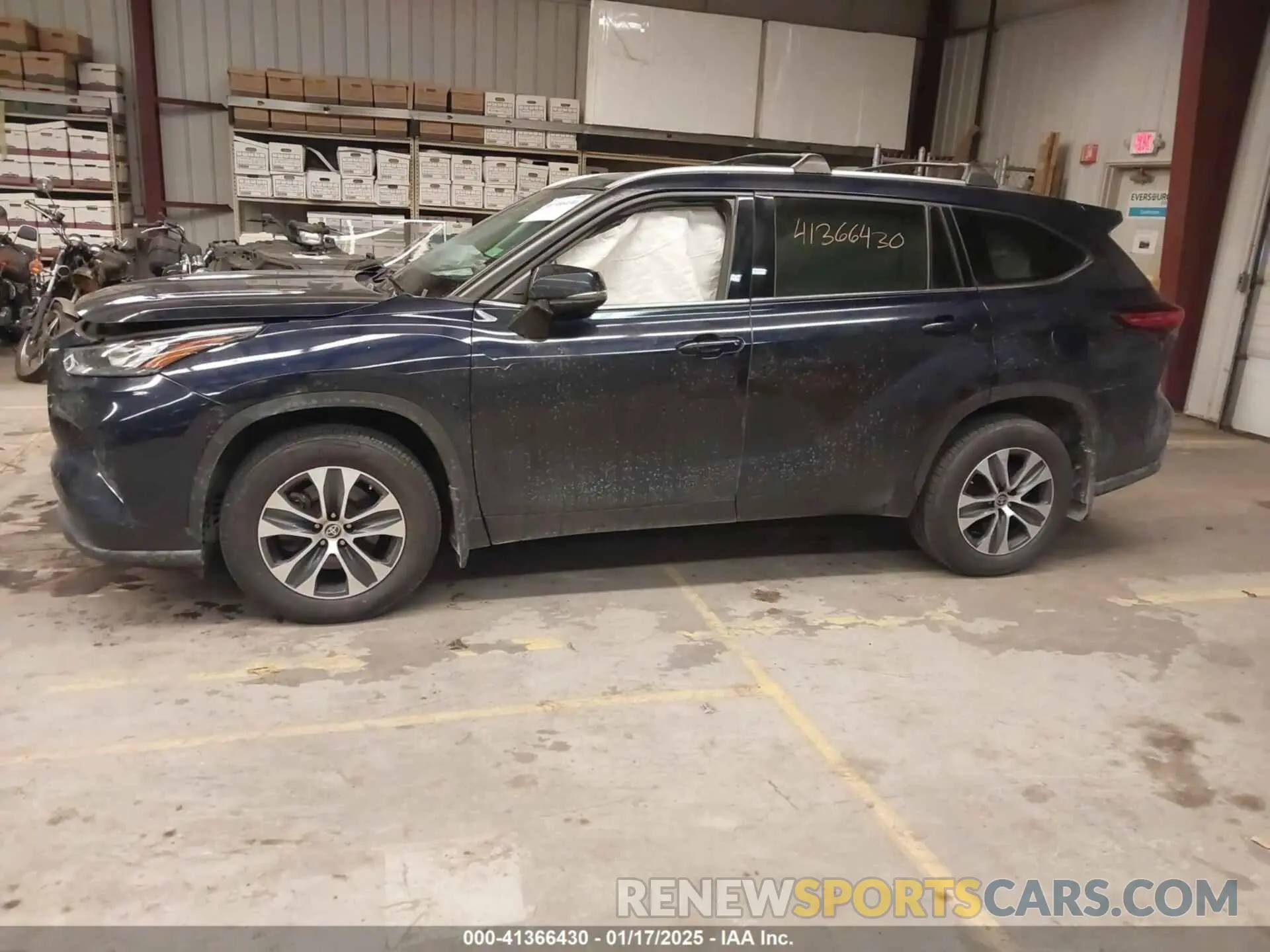 14 fotografías del automóvil dañado 5TDGZRBH3LS519783 TOYOTA HIGHLANDER 2020