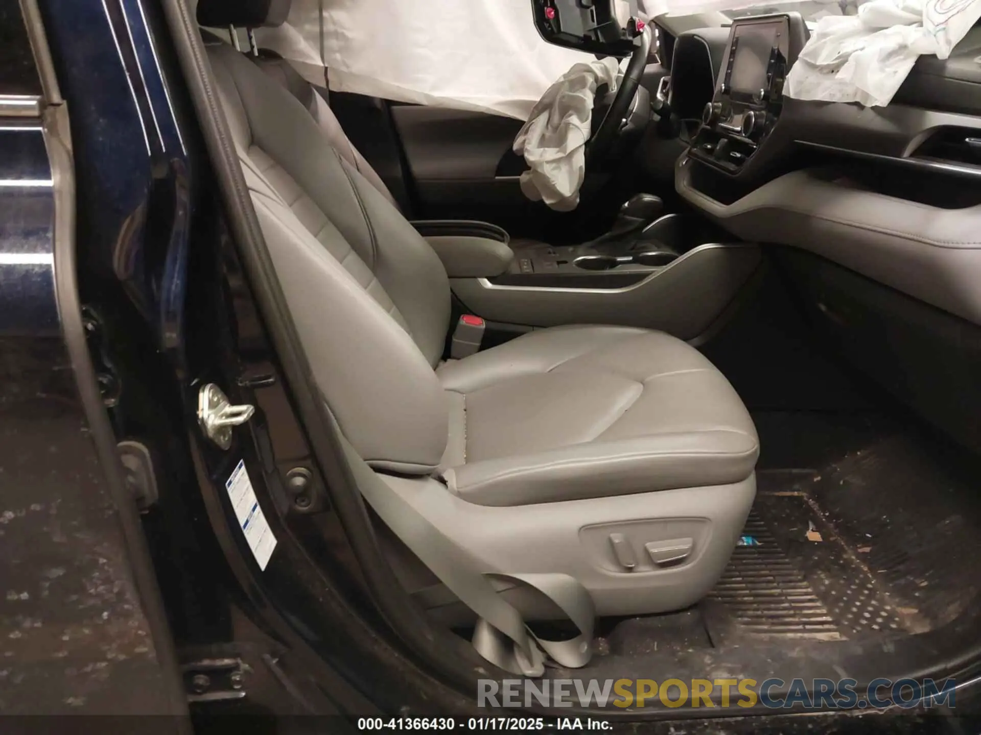 5 fotografías del automóvil dañado 5TDGZRBH3LS519783 TOYOTA HIGHLANDER 2020