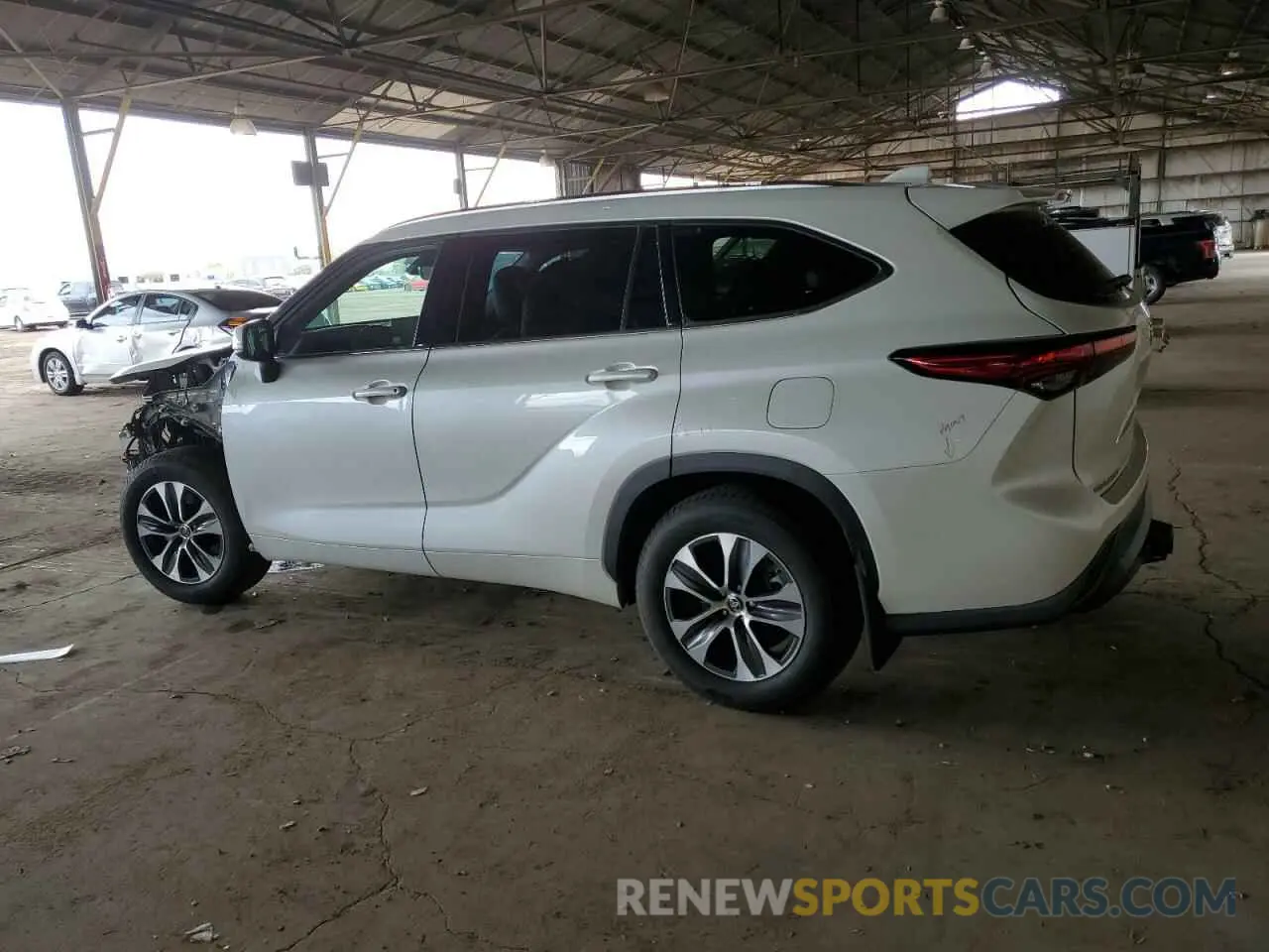2 fotografías del automóvil dañado 5TDGZRBH3LS522022 TOYOTA HIGHLANDER 2020