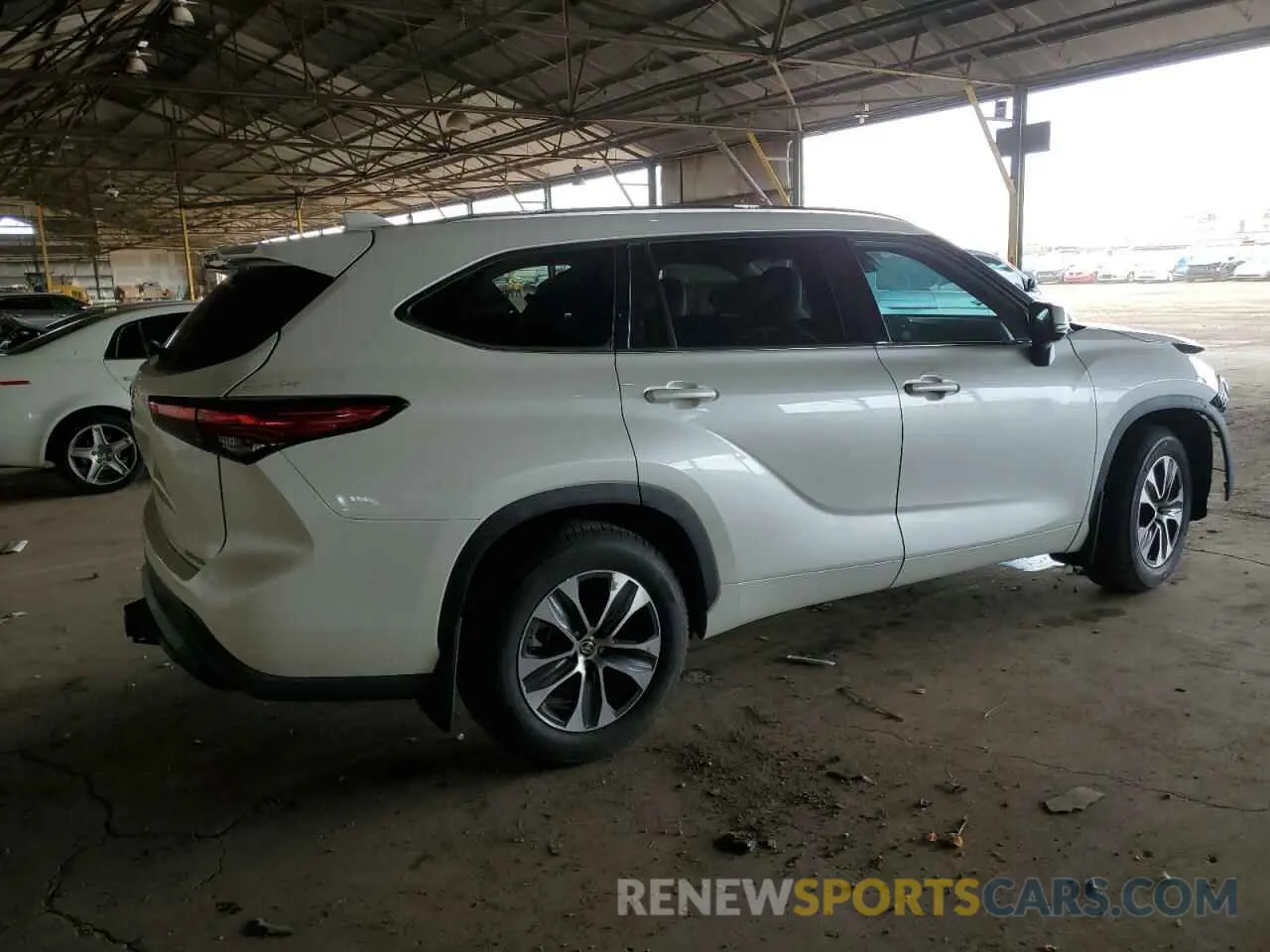 3 fotografías del automóvil dañado 5TDGZRBH3LS522022 TOYOTA HIGHLANDER 2020