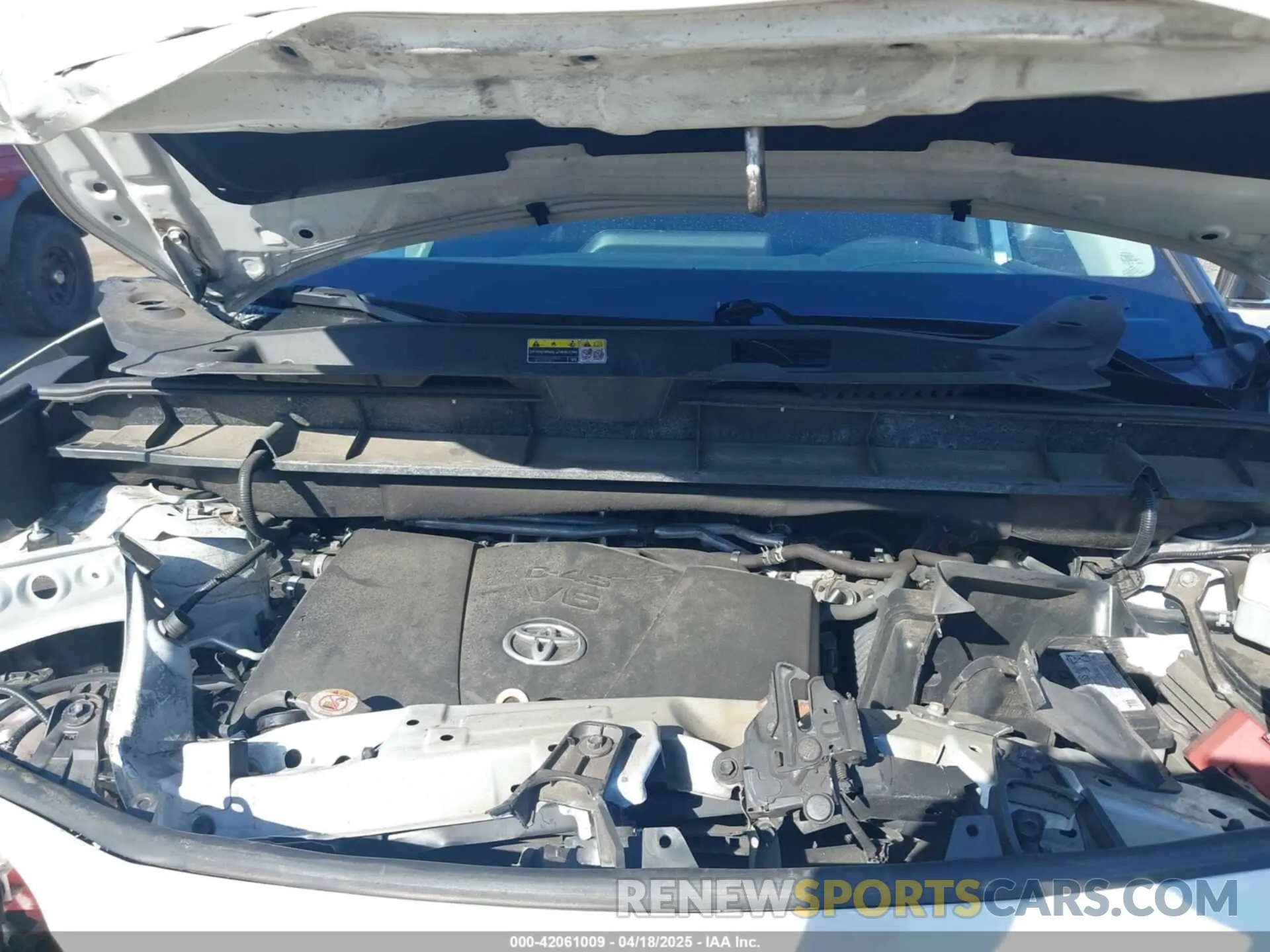 10 fotografías del automóvil dañado 5TDGZRBH4LS031264 TOYOTA HIGHLANDER 2020