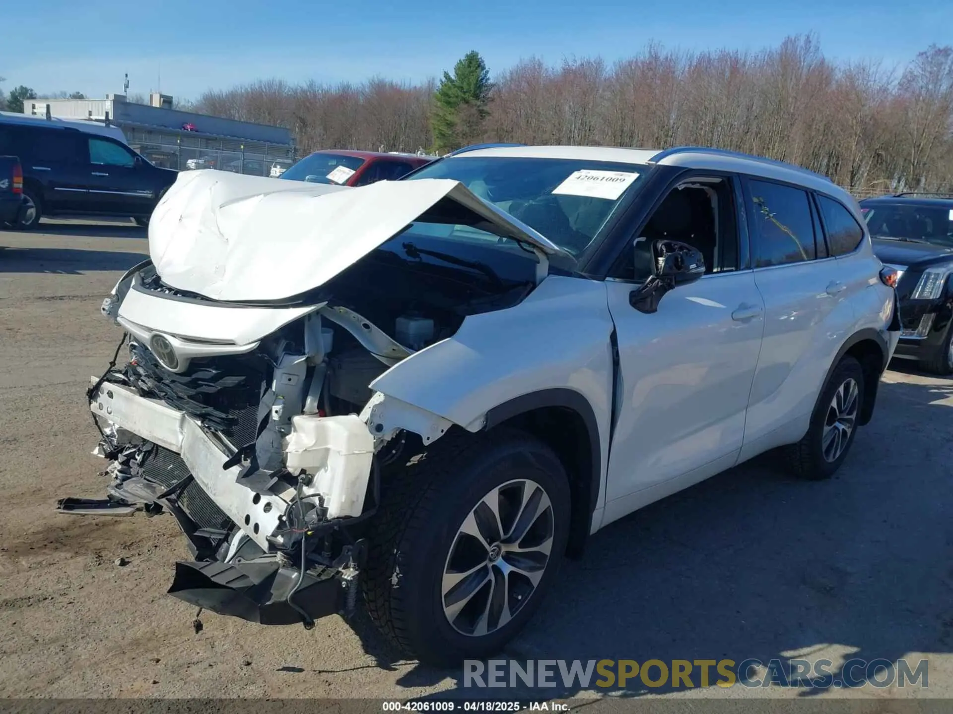 2 fotografías del automóvil dañado 5TDGZRBH4LS031264 TOYOTA HIGHLANDER 2020
