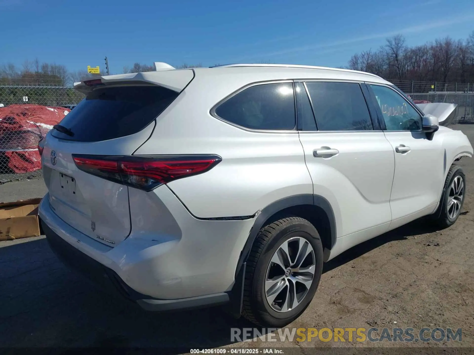 4 fotografías del automóvil dañado 5TDGZRBH4LS031264 TOYOTA HIGHLANDER 2020