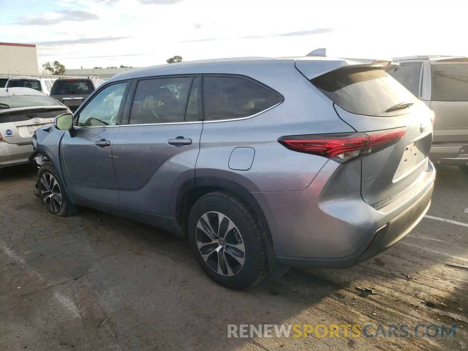 3 fotografías del automóvil dañado 5TDGZRBH5LS010973 TOYOTA HIGHLANDER 2020
