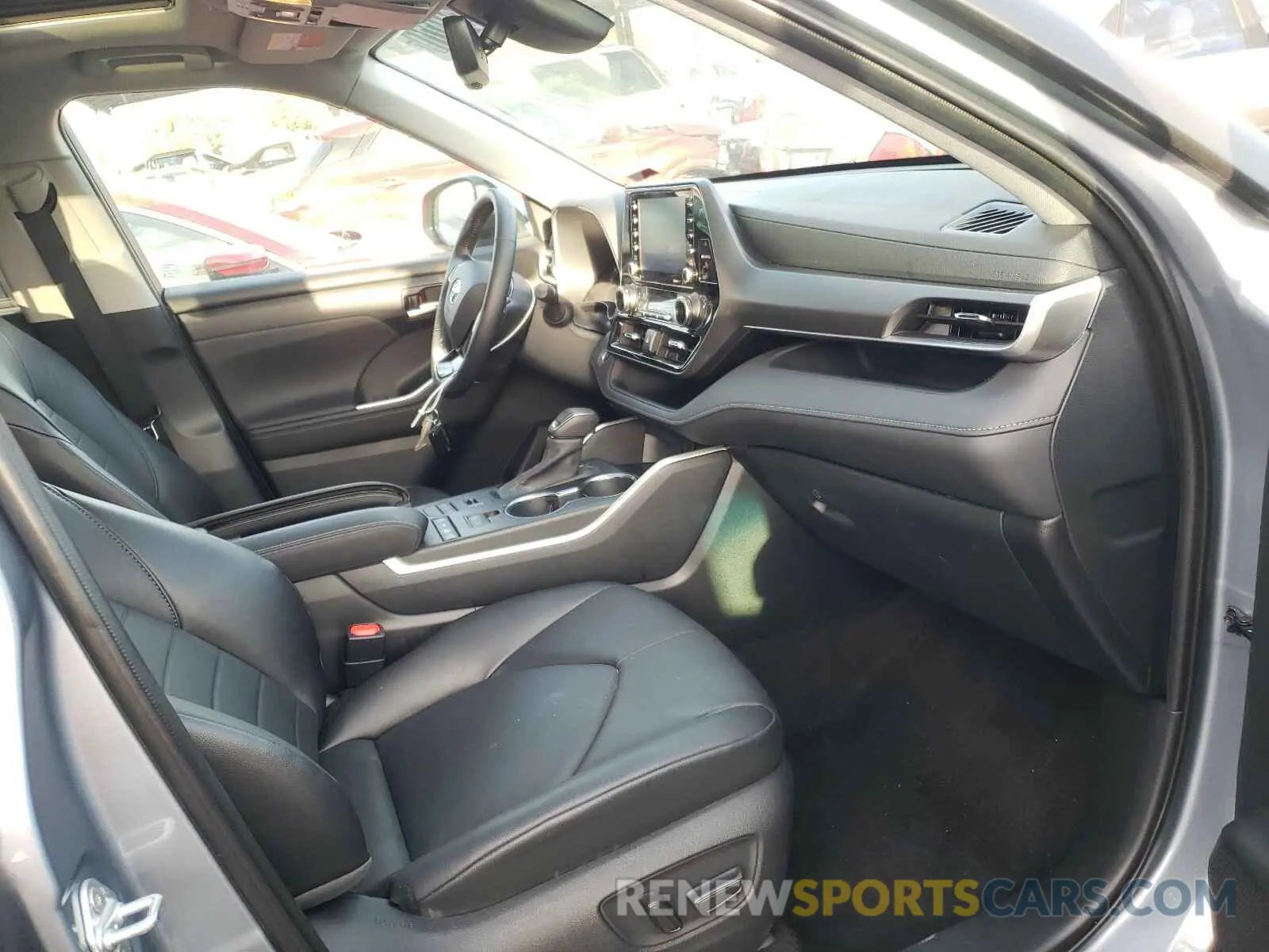 5 fotografías del automóvil dañado 5TDGZRBH5LS010973 TOYOTA HIGHLANDER 2020