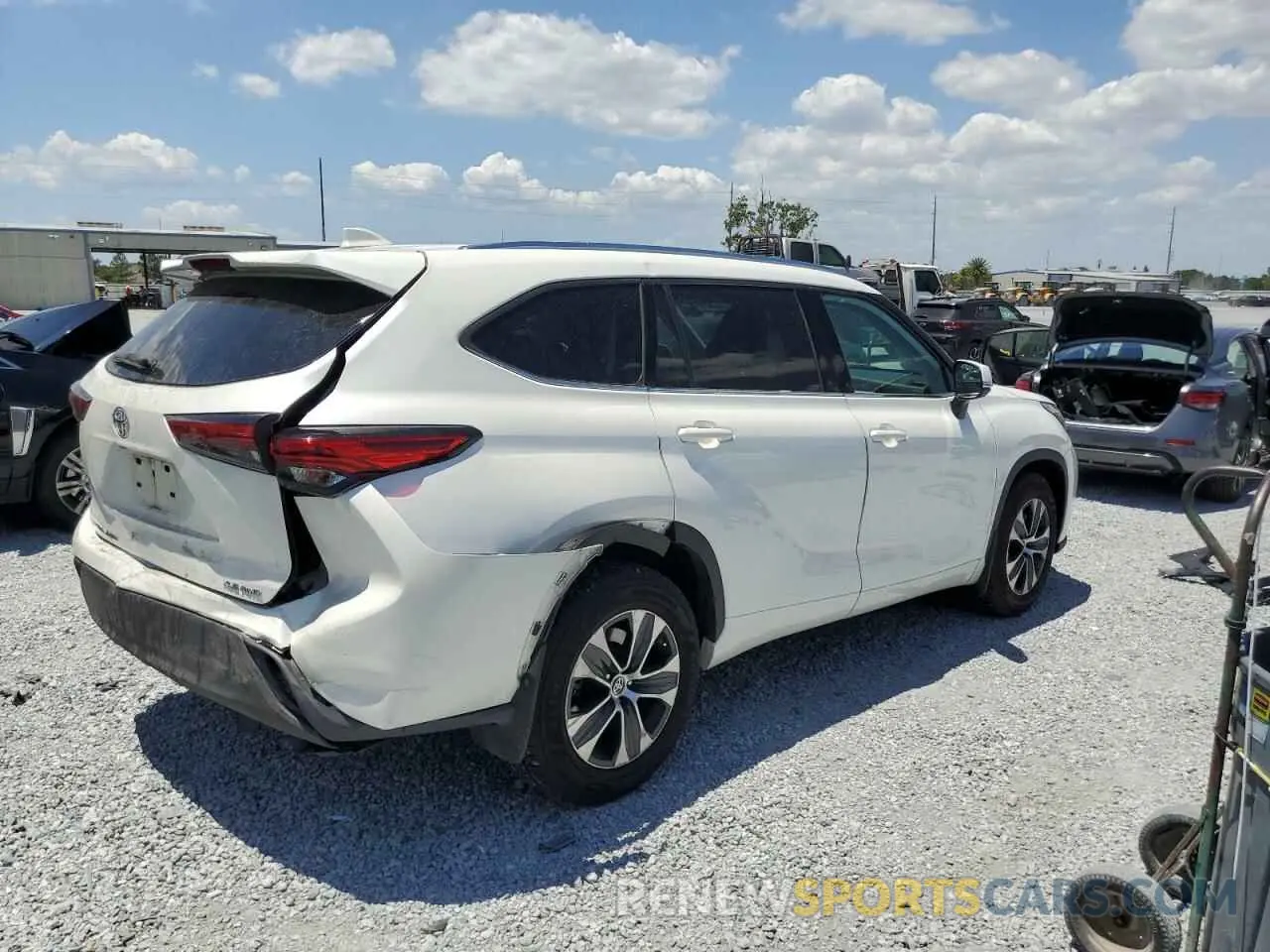 3 fotografías del automóvil dañado 5TDGZRBH5LS519400 TOYOTA HIGHLANDER 2020