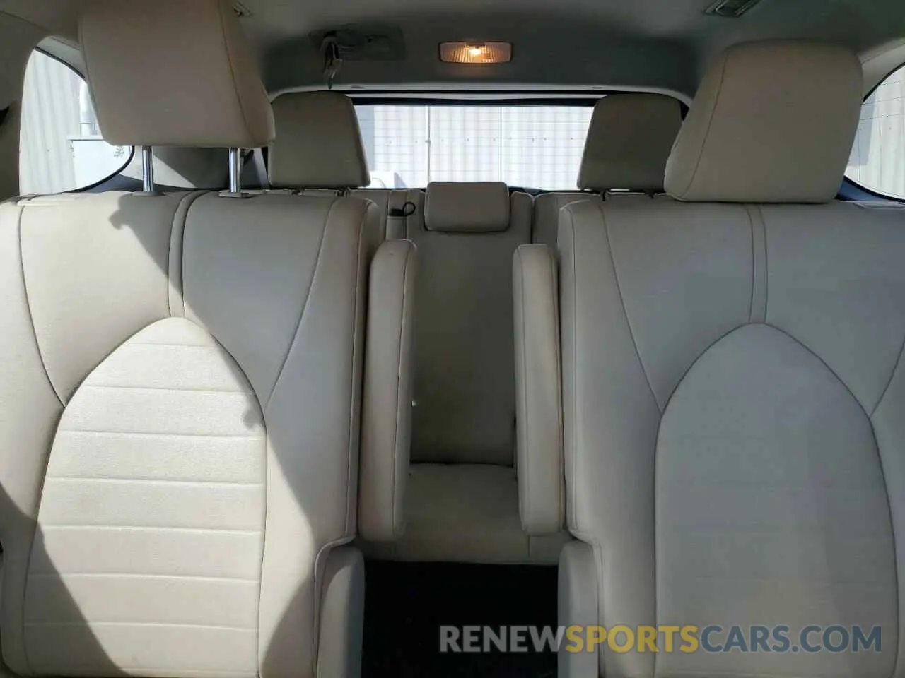 10 fotografías del automóvil dañado 5TDGZRBH6LS050513 TOYOTA HIGHLANDER 2020
