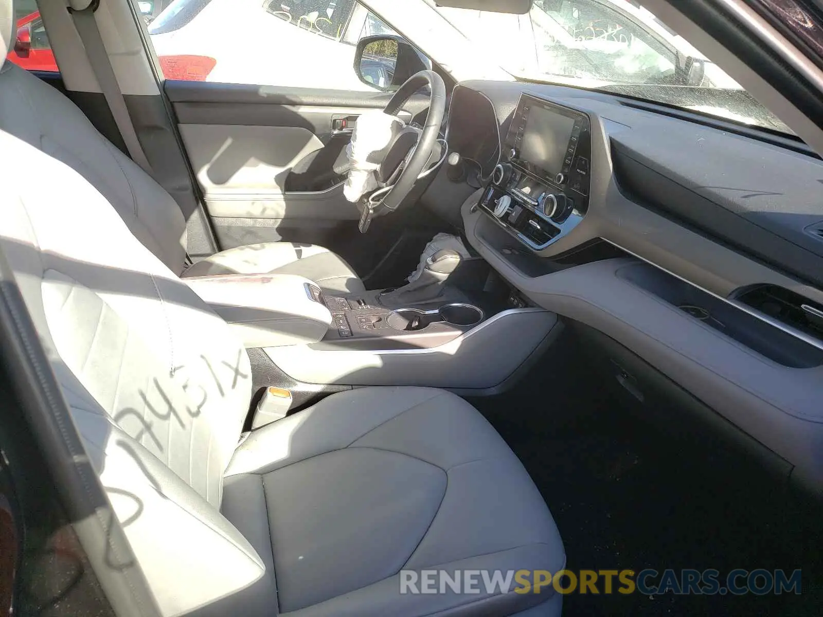 5 fotografías del automóvil dañado 5TDGZRBH7LS031260 TOYOTA HIGHLANDER 2020