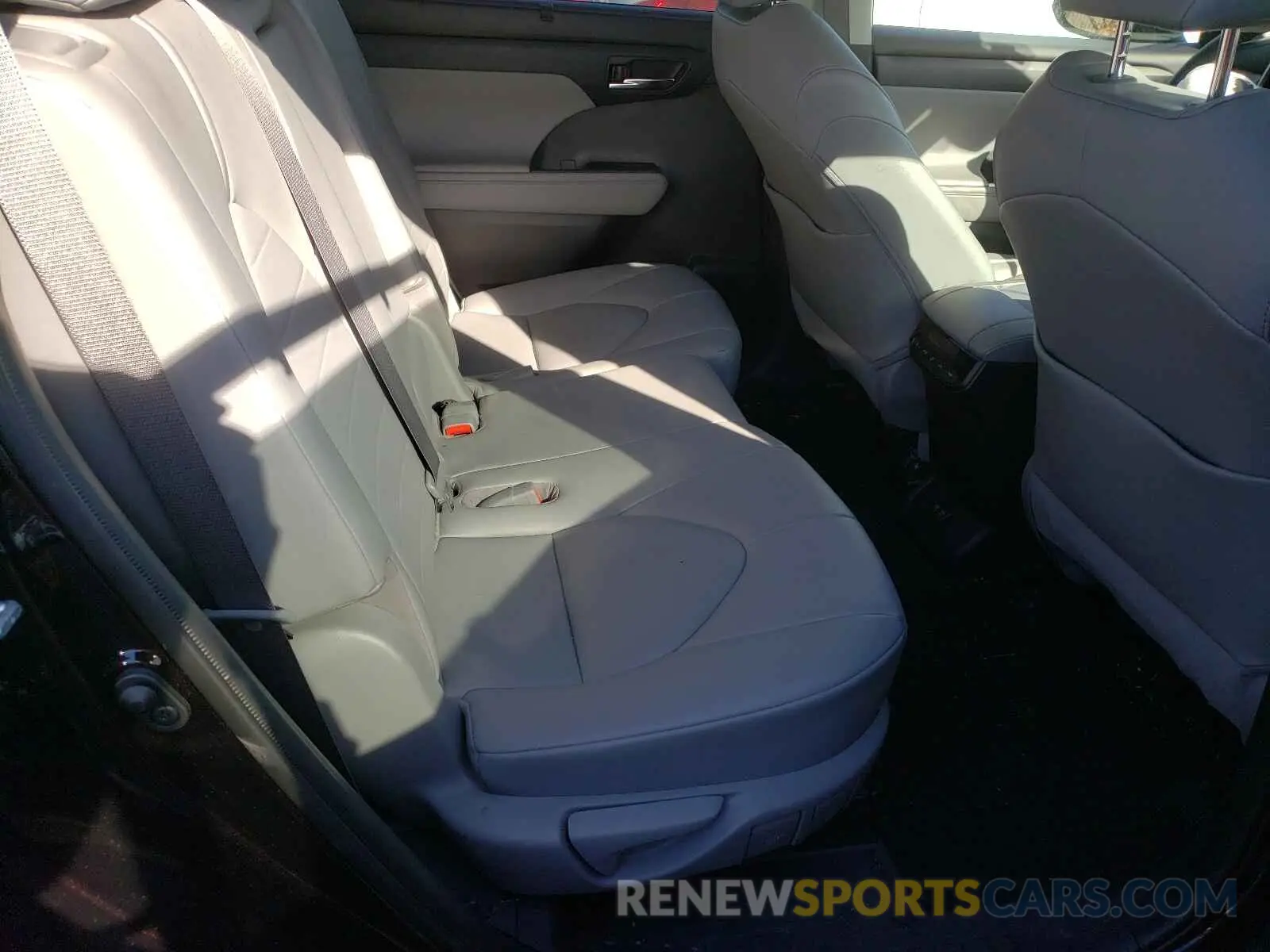 6 fotografías del automóvil dañado 5TDGZRBH7LS031260 TOYOTA HIGHLANDER 2020