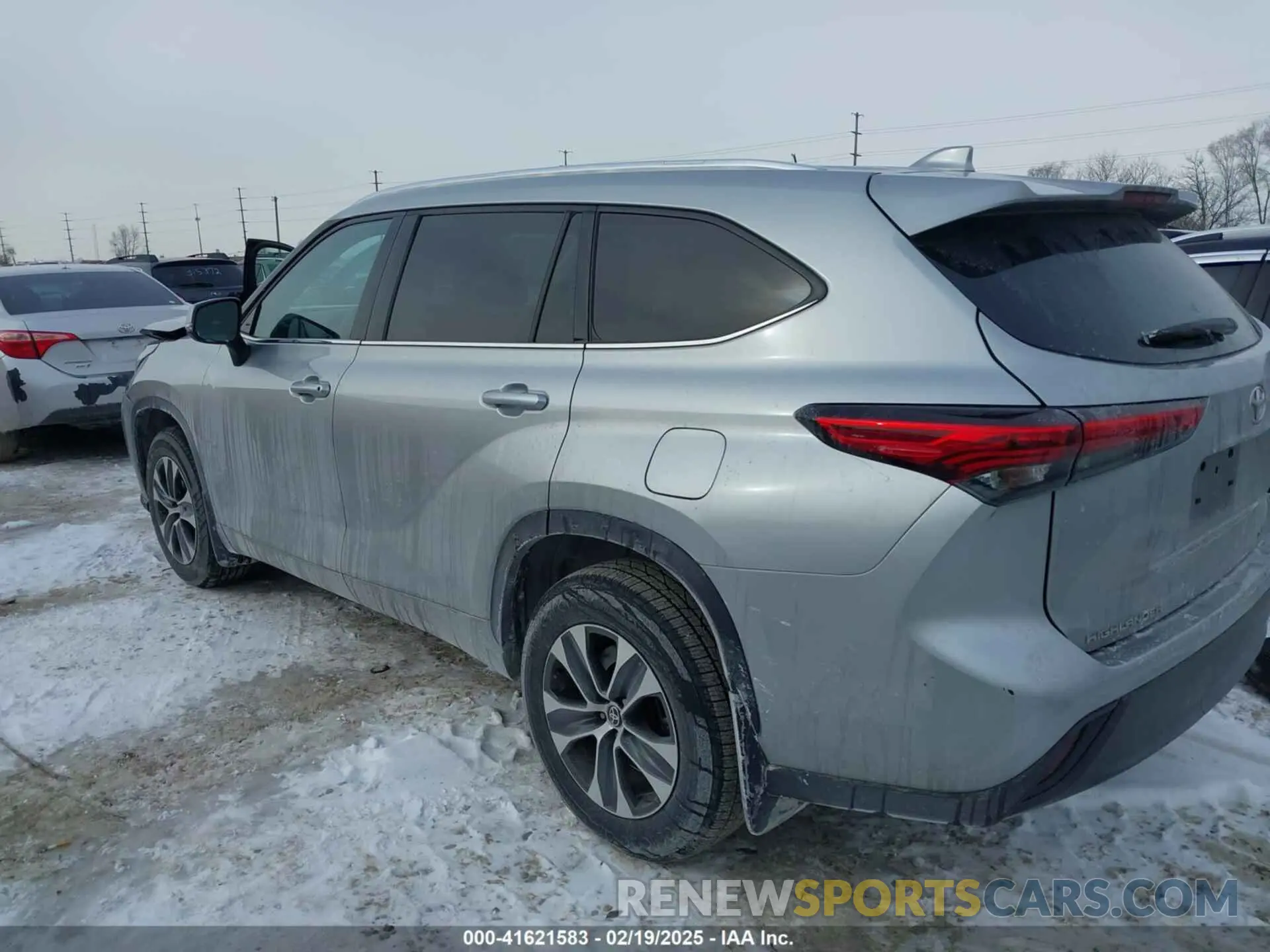 14 fotografías del automóvil dañado 5TDGZRBH8LS046415 TOYOTA HIGHLANDER 2020