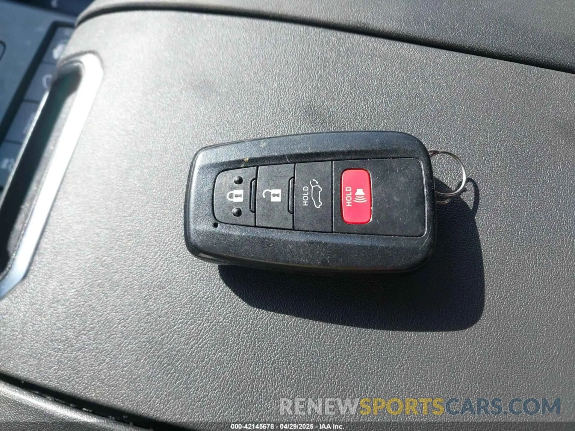 11 fotografías del automóvil dañado 5TDGZRBH9LS011673 TOYOTA HIGHLANDER 2020