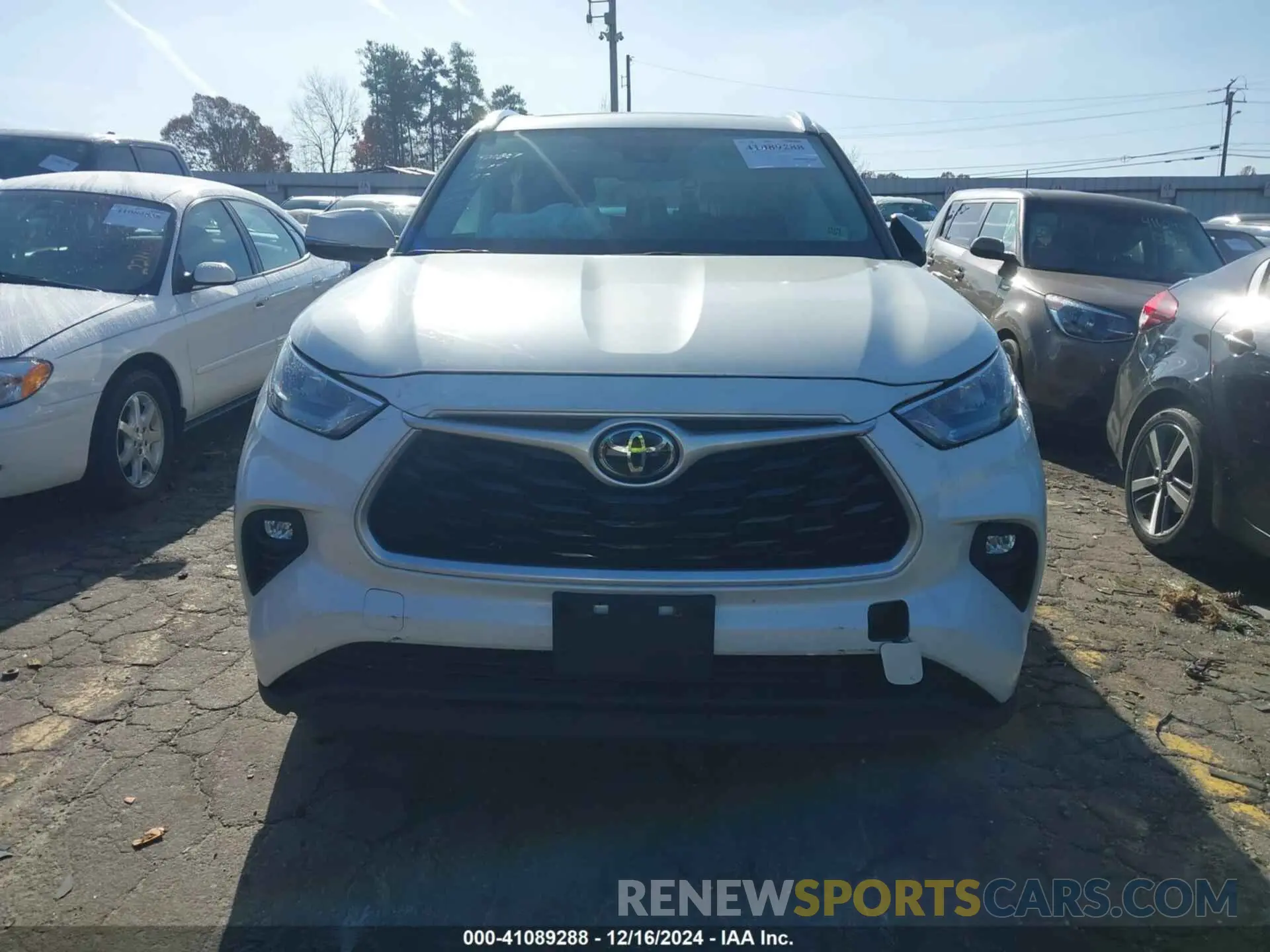 12 fotografías del automóvil dañado 5TDGZRBH9LS501787 TOYOTA HIGHLANDER 2020