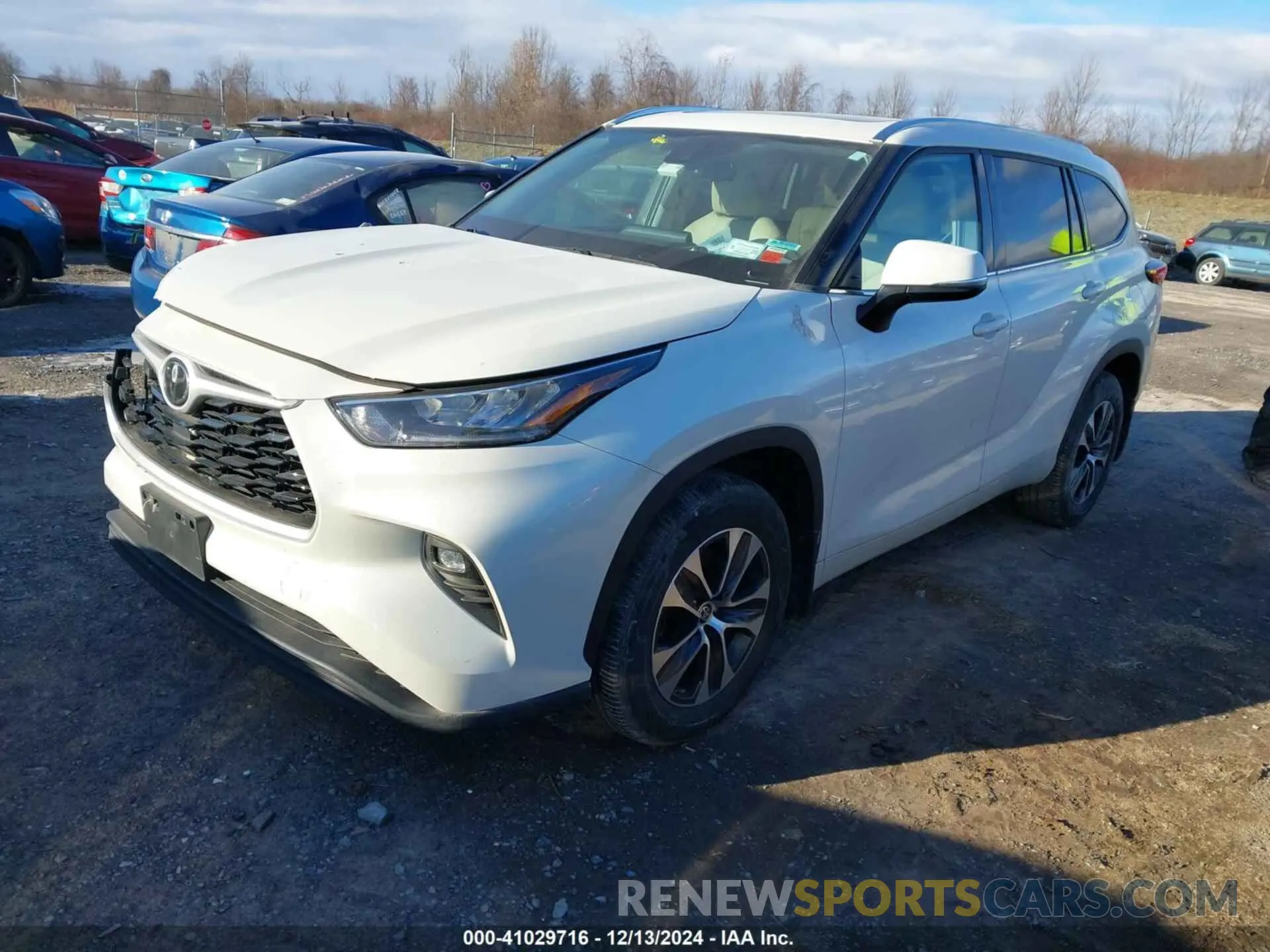 2 fotografías del automóvil dañado 5TDGZRBH9LS508688 TOYOTA HIGHLANDER 2020