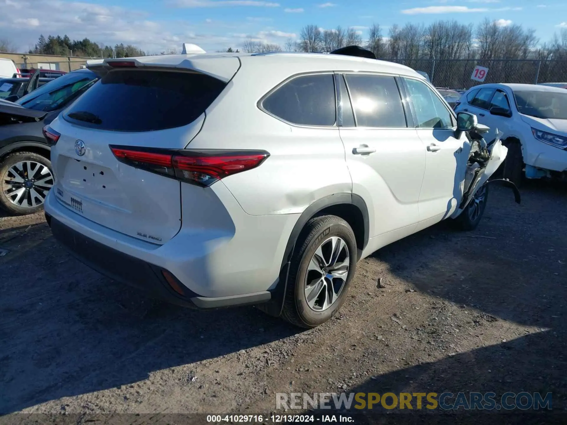 4 fotografías del automóvil dañado 5TDGZRBH9LS508688 TOYOTA HIGHLANDER 2020