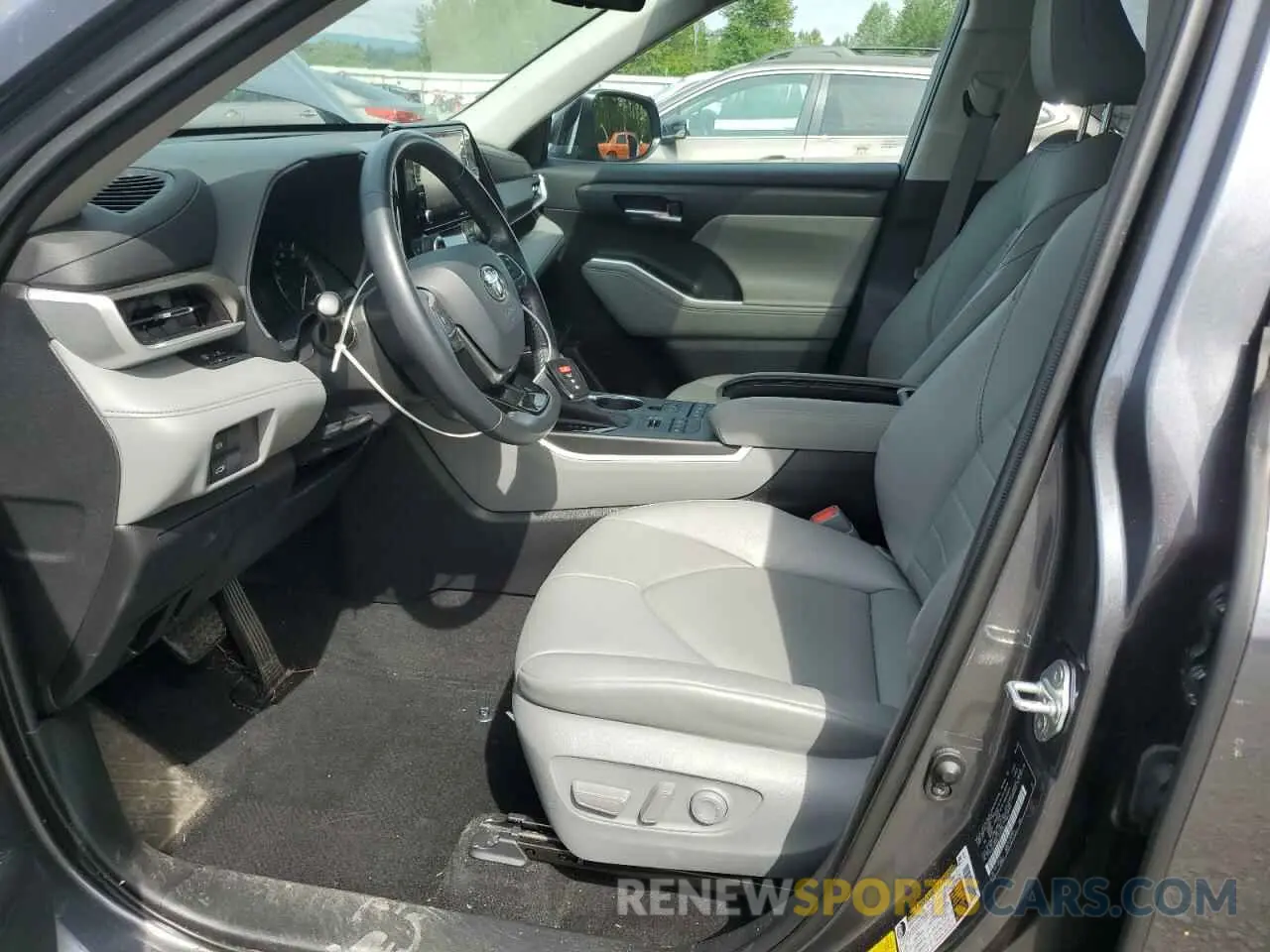 7 fotografías del automóvil dañado 5TDGZRBHXLS516539 TOYOTA HIGHLANDER 2020