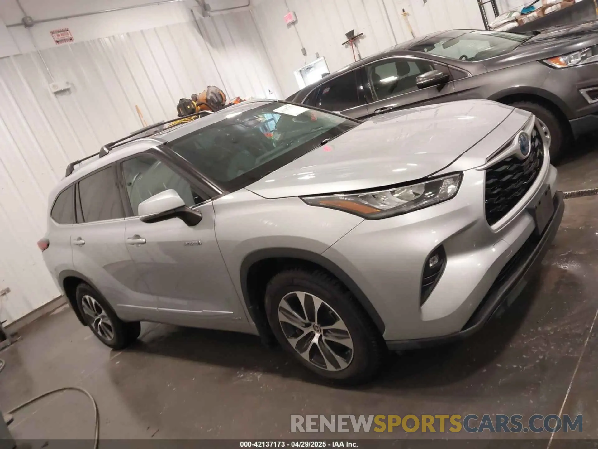 13 fotografías del automóvil dañado 5TDHBRCH0LS514290 TOYOTA HIGHLANDER 2020