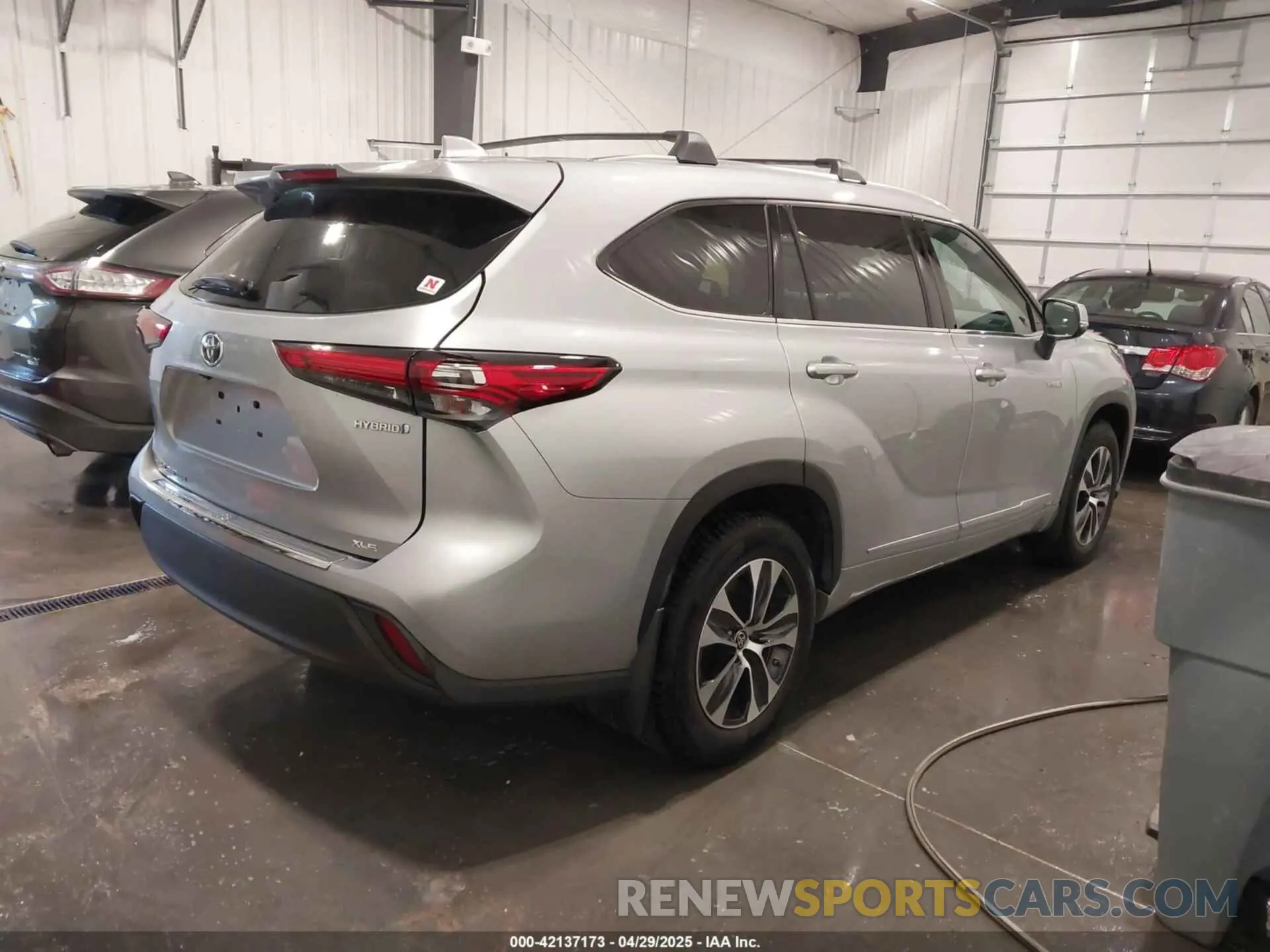 4 fotografías del automóvil dañado 5TDHBRCH0LS514290 TOYOTA HIGHLANDER 2020