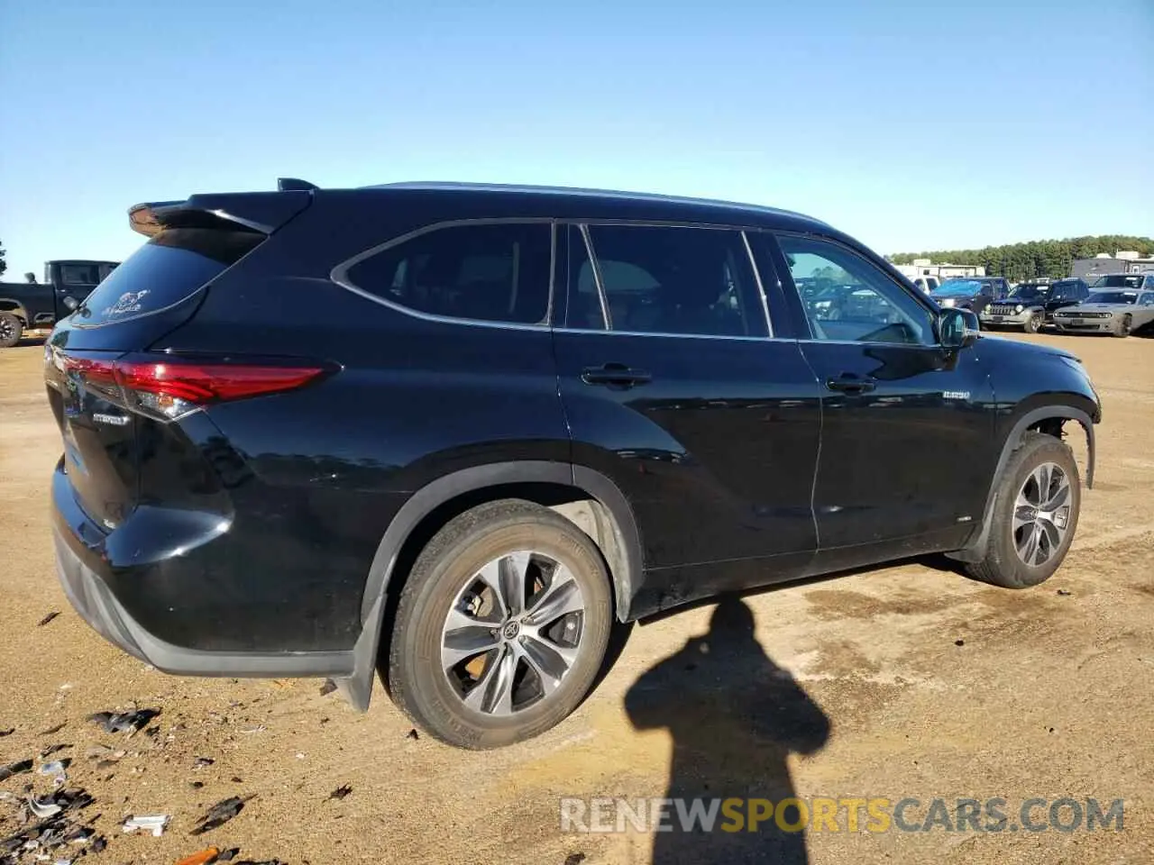 3 fotografías del automóvil dañado 5TDHBRCH5LS506153 TOYOTA HIGHLANDER 2020