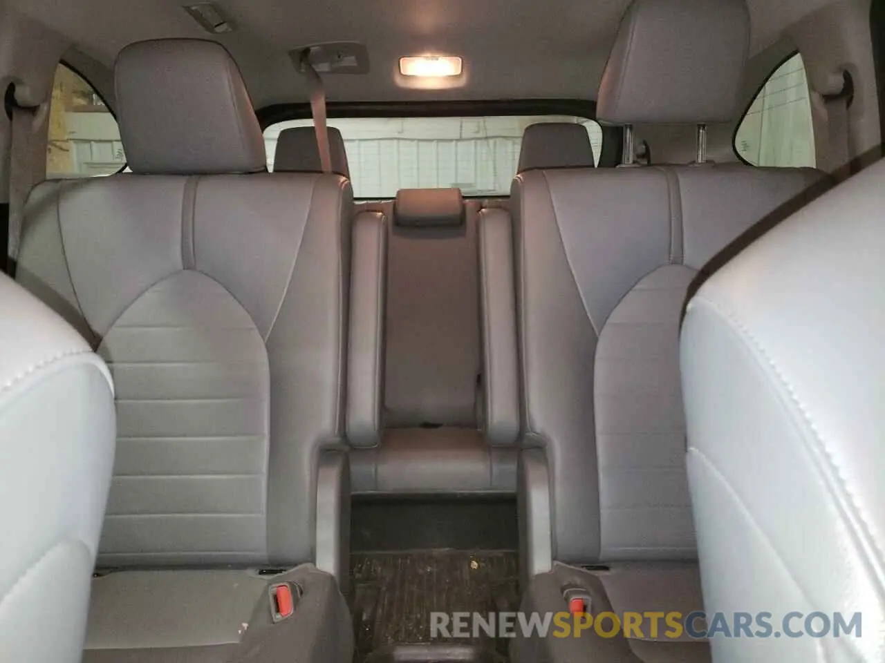 10 fotografías del automóvil dañado 5TDHBRCH6LS502256 TOYOTA HIGHLANDER 2020