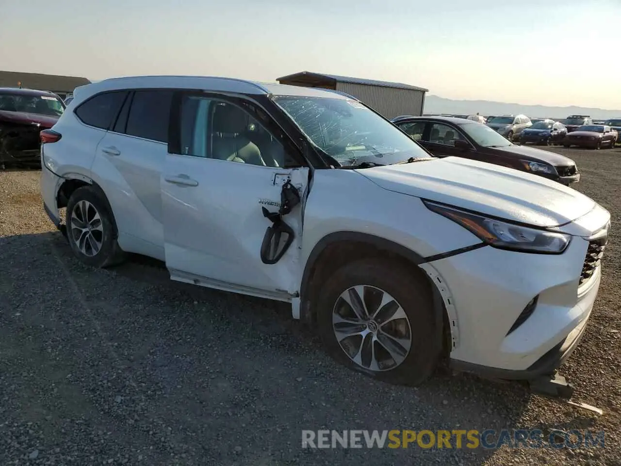 4 fotografías del automóvil dañado 5TDHBRCH8LS511623 TOYOTA HIGHLANDER 2020