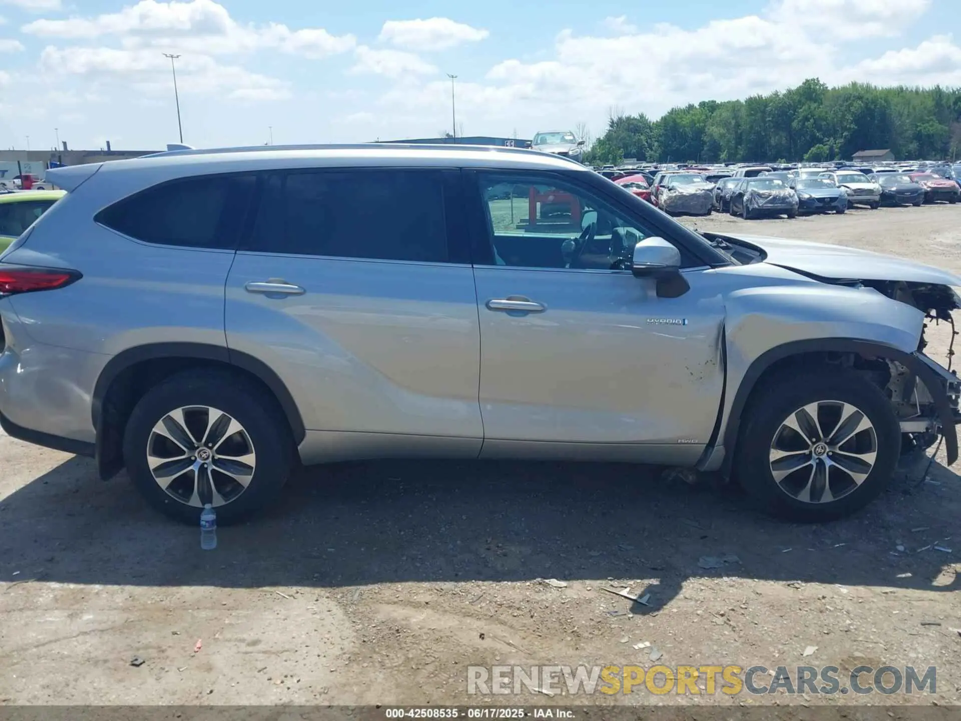 13 fotografías del automóvil dañado 5TDHBRCH9LS502798 TOYOTA HIGHLANDER 2020