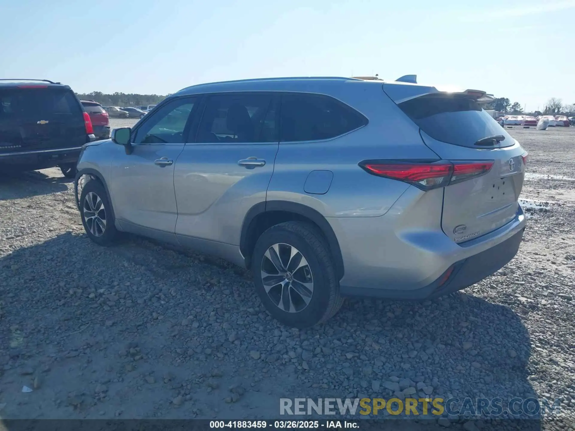 3 fotografías del automóvil dañado 5TDHZRAH1LS511607 TOYOTA HIGHLANDER 2020