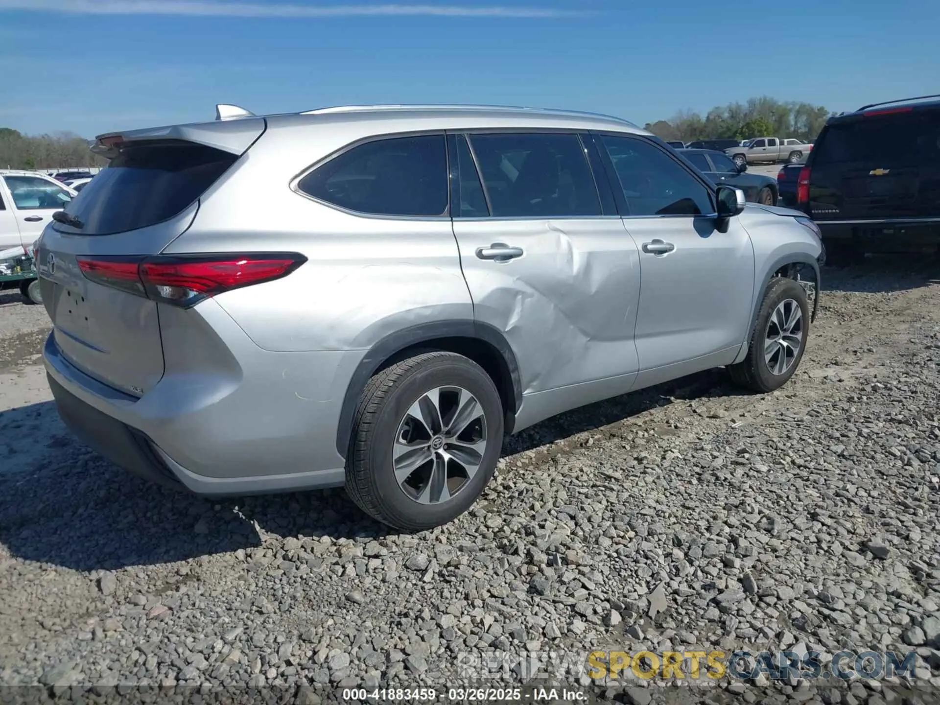 4 fotografías del automóvil dañado 5TDHZRAH1LS511607 TOYOTA HIGHLANDER 2020