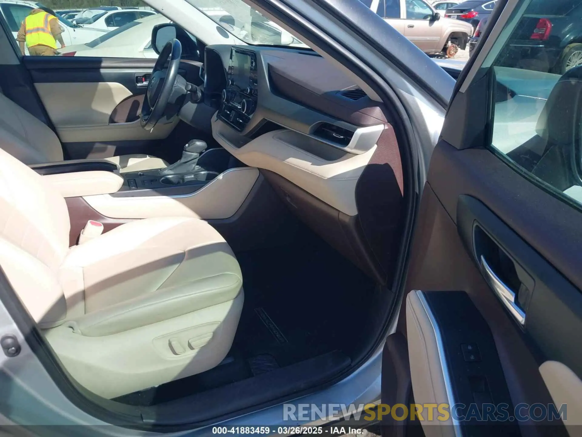 5 fotografías del automóvil dañado 5TDHZRAH1LS511607 TOYOTA HIGHLANDER 2020