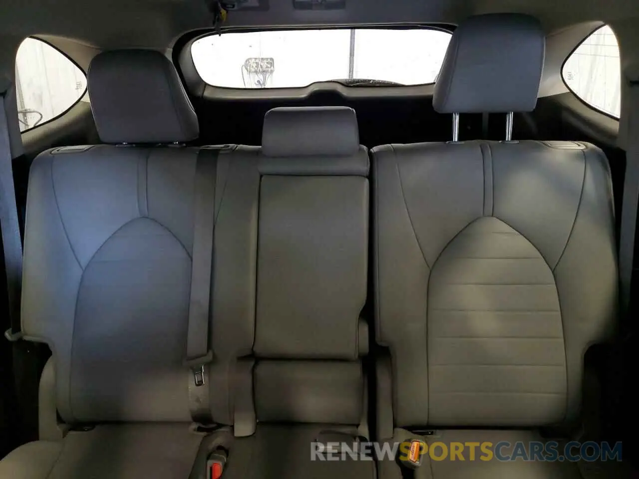 10 fotografías del automóvil dañado 5TDHZRAH2LS013609 TOYOTA HIGHLANDER 2020