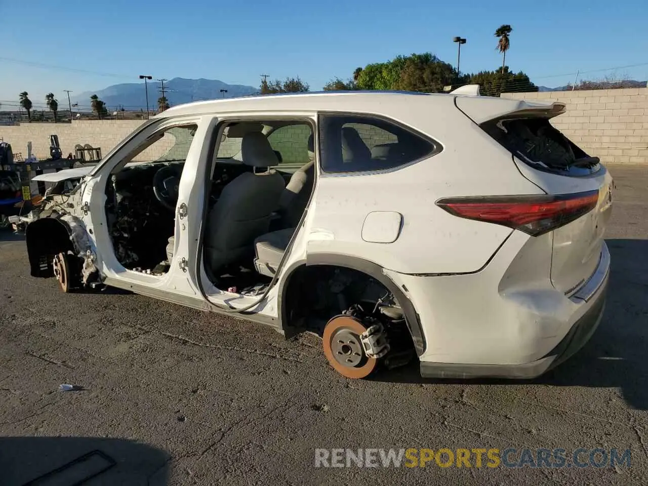 2 fotografías del automóvil dañado 5TDHZRAH6LS012561 TOYOTA HIGHLANDER 2020