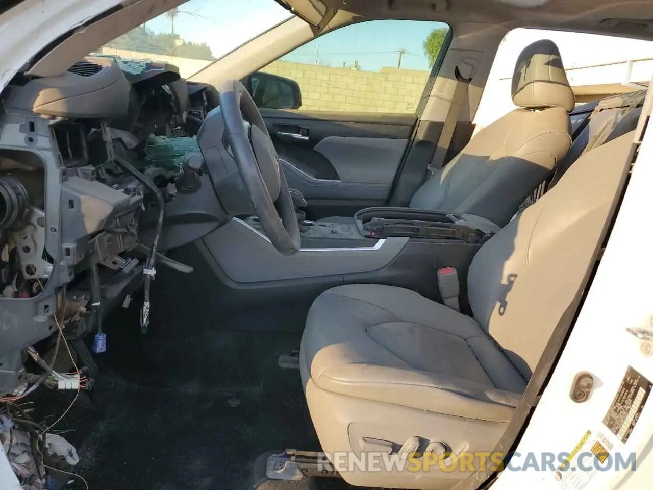 7 fotografías del automóvil dañado 5TDHZRAH6LS012561 TOYOTA HIGHLANDER 2020