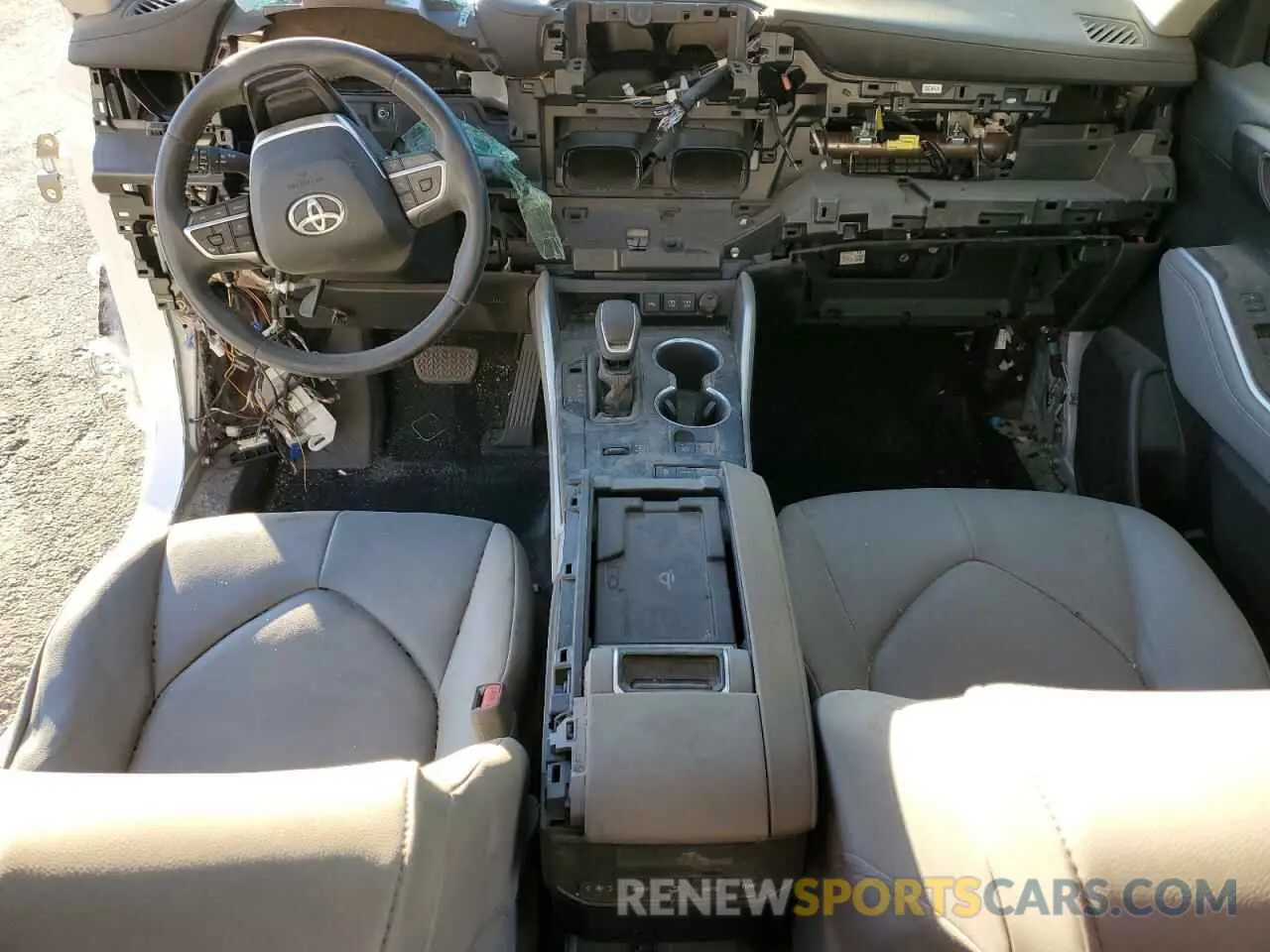 8 fotografías del automóvil dañado 5TDHZRAH6LS012561 TOYOTA HIGHLANDER 2020