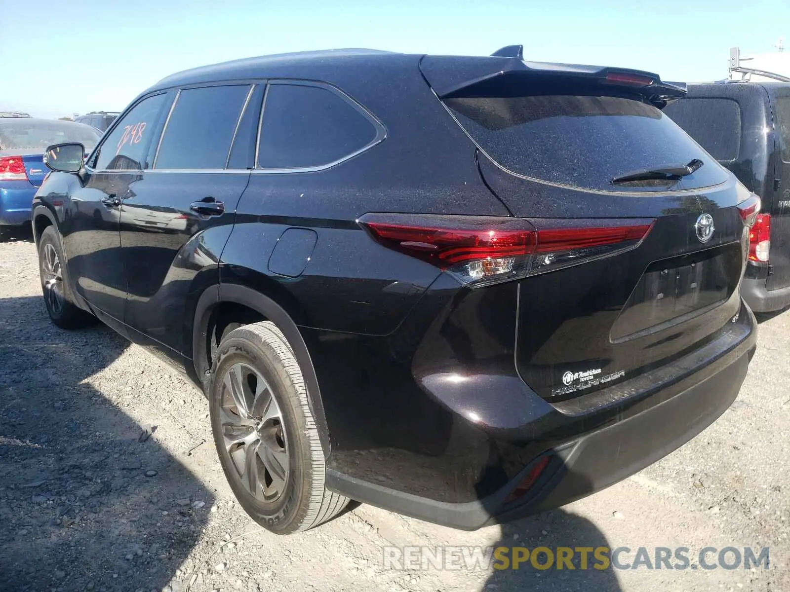 3 fotografías del automóvil dañado 5TDHZRAH8LS003697 TOYOTA HIGHLANDER 2020