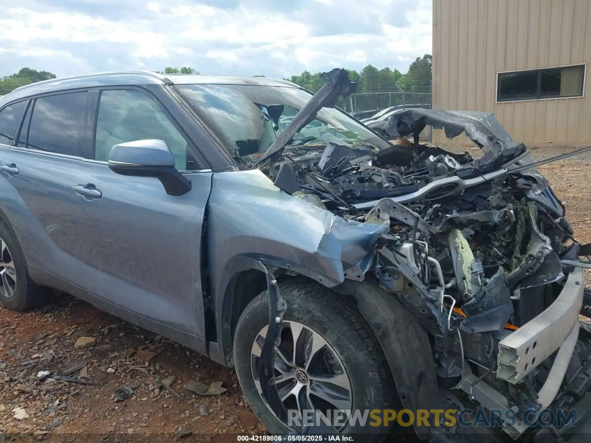 19 fotografías del automóvil dañado 5TDHZRAHXLS027905 TOYOTA HIGHLANDER 2020