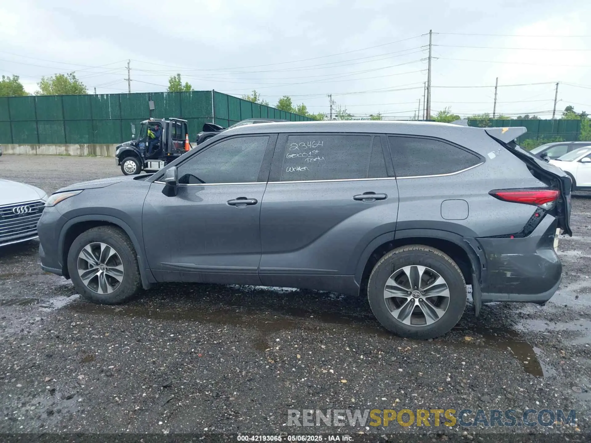 14 fotografías del automóvil dañado 5TDHZRBH1LS024941 TOYOTA HIGHLANDER 2020